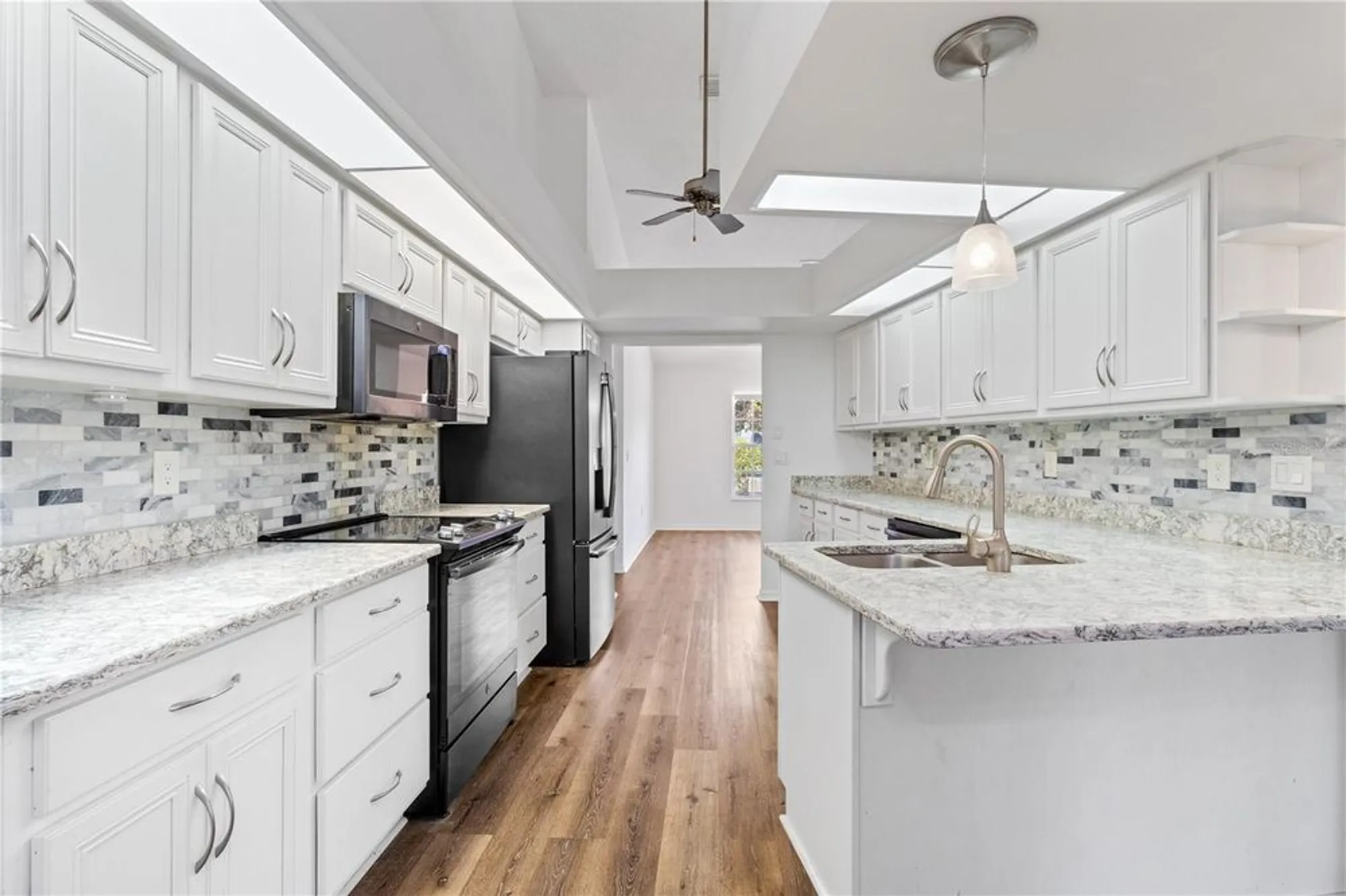 Property Slideshow image 12 of 57 | 9400 merriweather dr, Weeki Wachee, FL, 34613