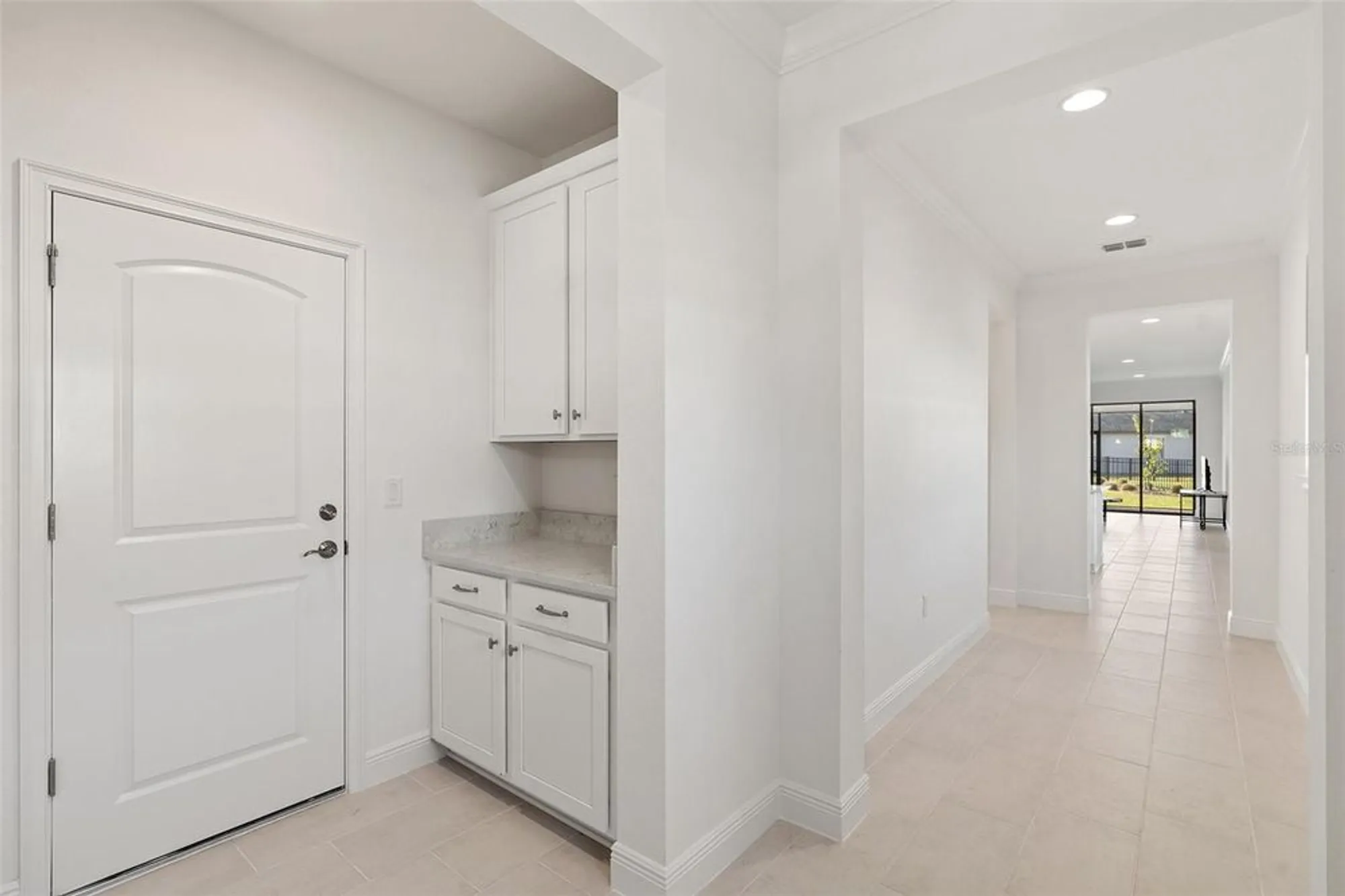 Property Slideshow image 5 of 44 | 3168 songbird cir, Harmony, FL, 34773