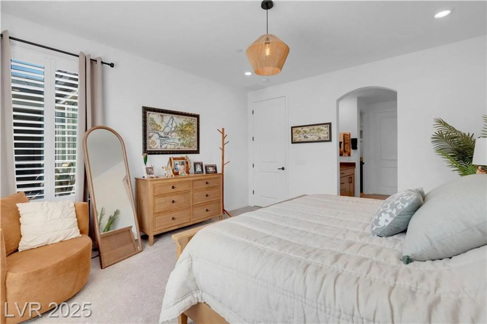 Property Slideshow image 25 of 69 | 124 lake oasis st, Henderson, NV, 89011