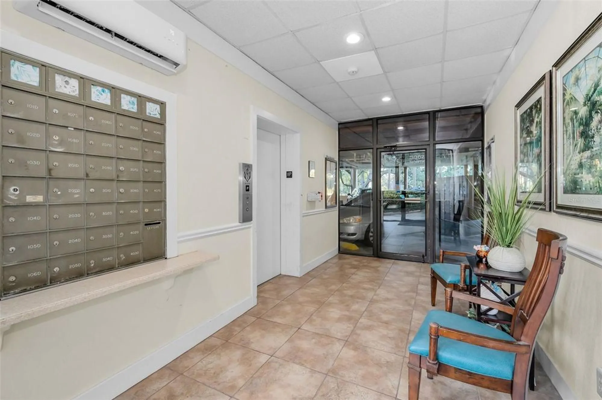 Property Slideshow image 9 of 85 | 3062 eastland blvd 105, Clearwater, FL, 33761