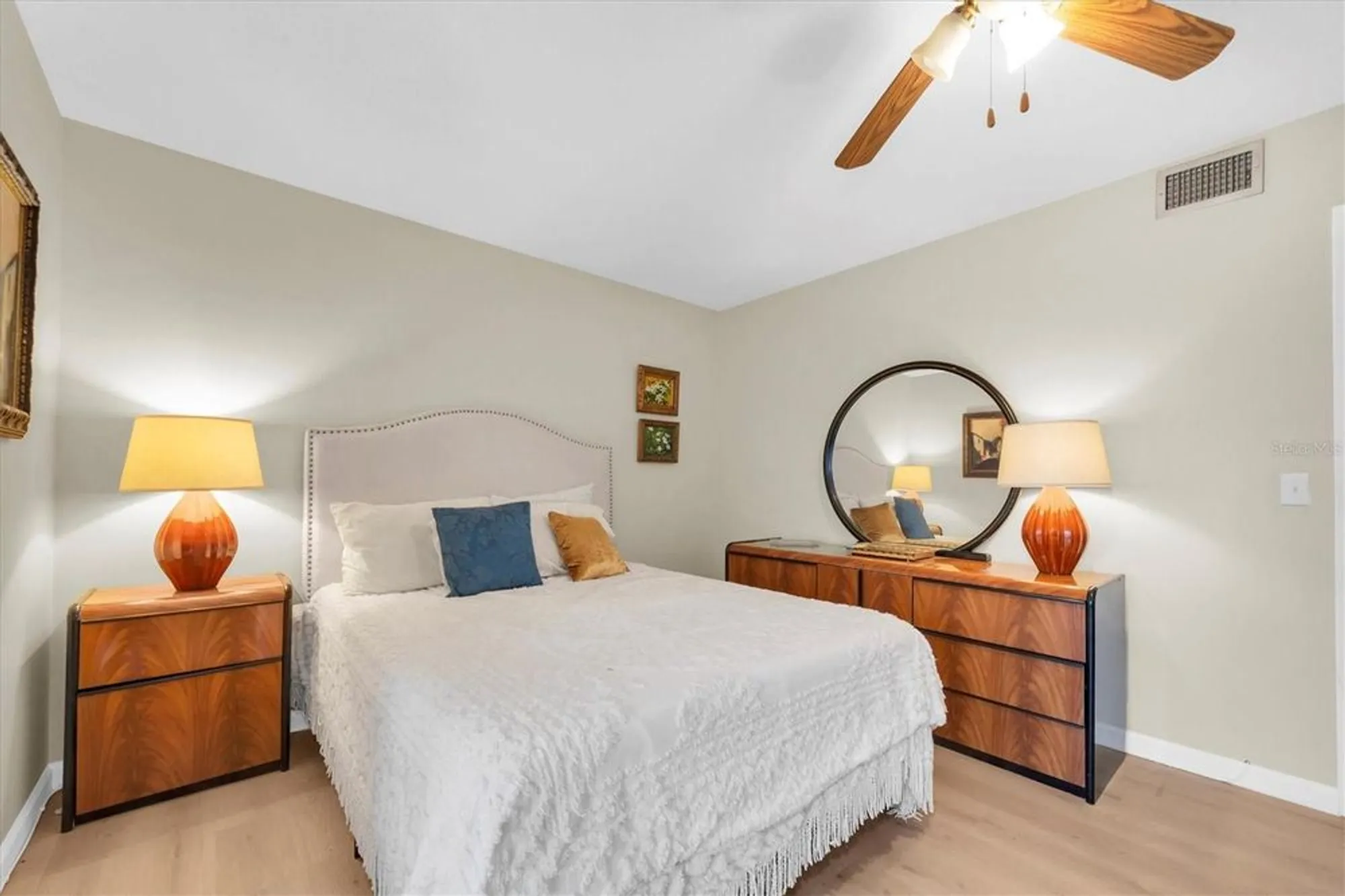 Property Slideshow image 15 of 26 | 2042 australia way 78, Clearwater, FL, 33763