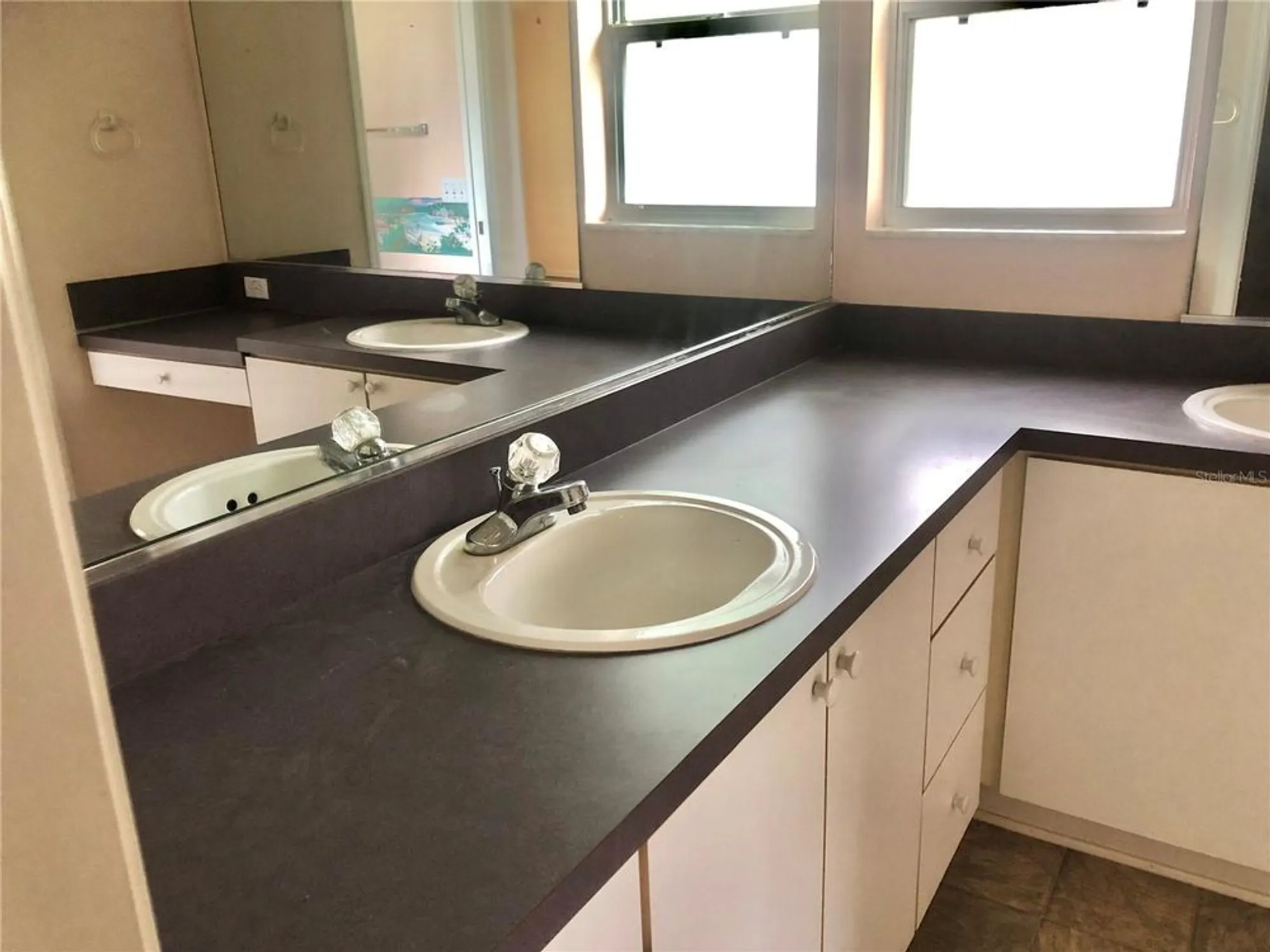 Property Slideshow image 35 of 43 | 144 costa mesa dr, Lady Lake, FL, 32159