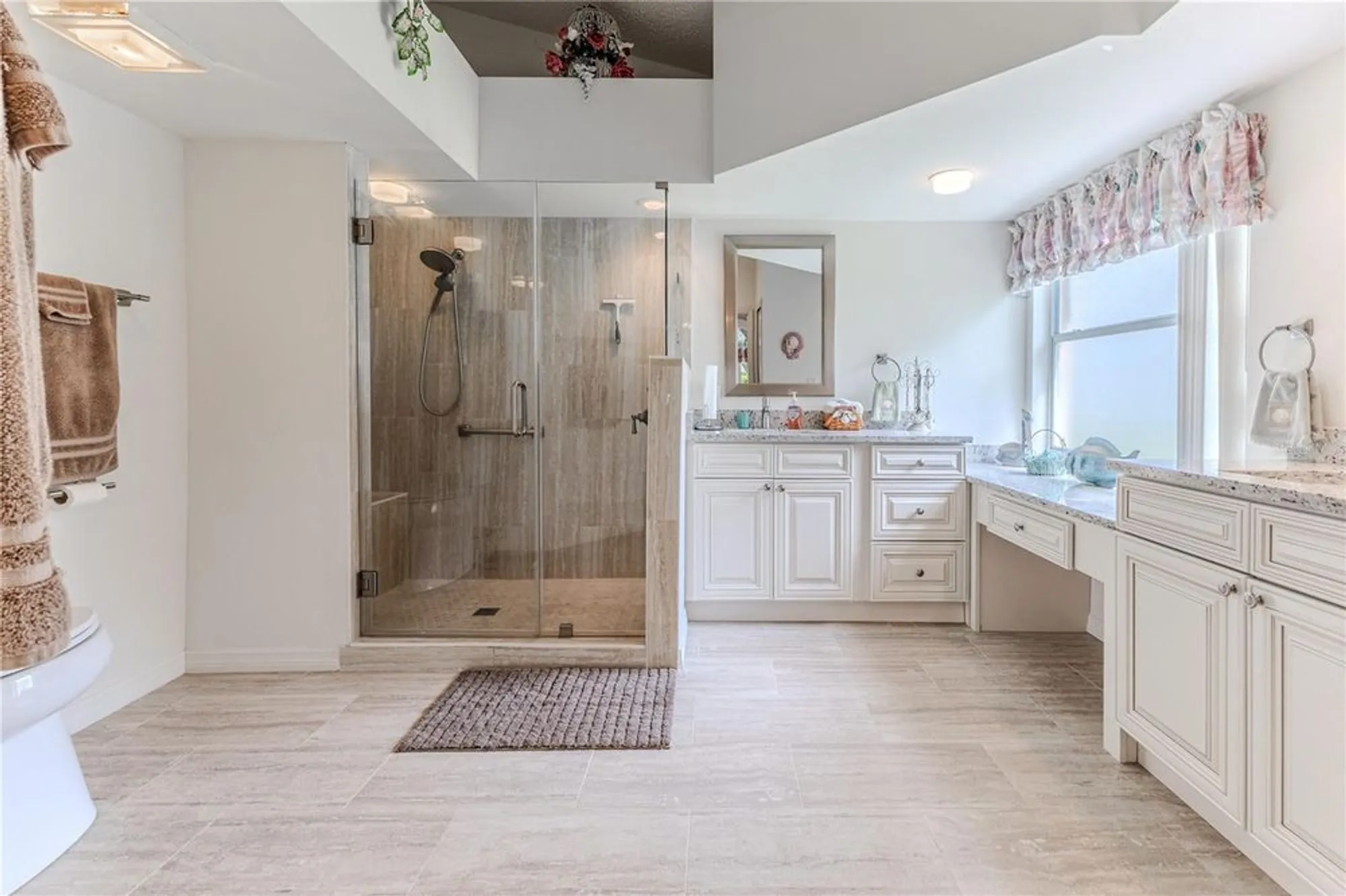 Property Slideshow image 29 of 51 | 464 mistwood ct, Spring Hill, FL, 34609