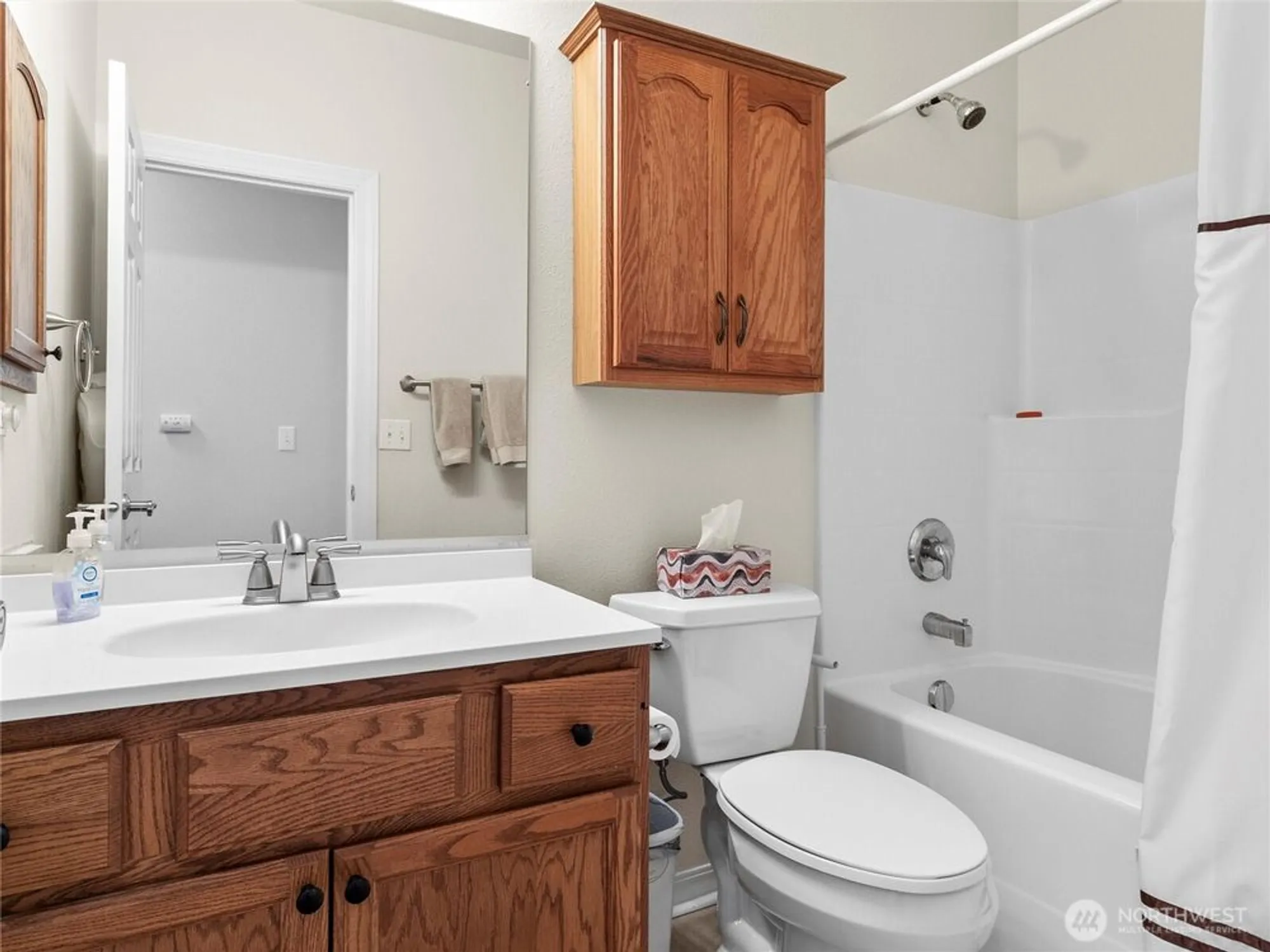 Property Slideshow image 26 of 40 | 4989 spokane st, Lacey, WA, 98516