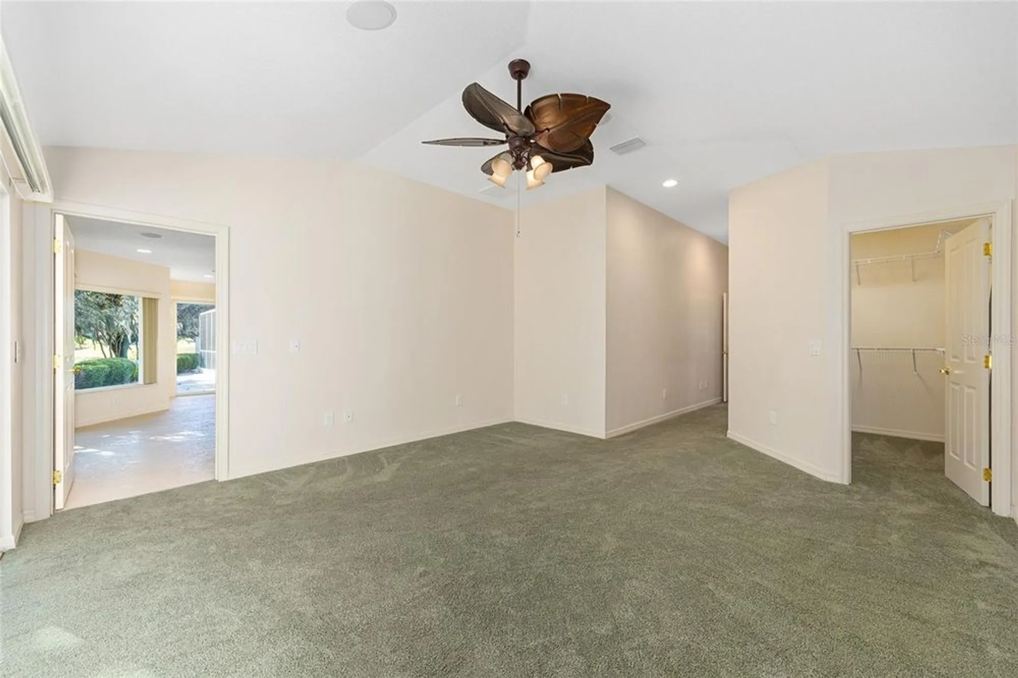 Property Slideshow image 30 of 75 | 17487 se 84th foxgrove ave, The Villages, FL, 32162