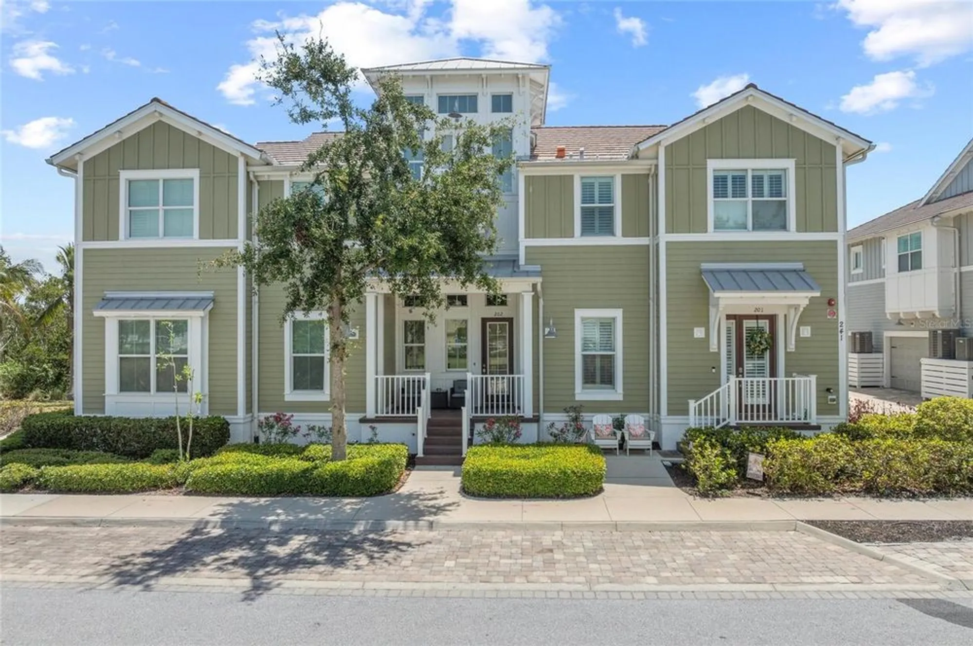 Property Slideshow image 6 of 99 | 241 sapphire lake dr 201, Bradenton, FL, 34209