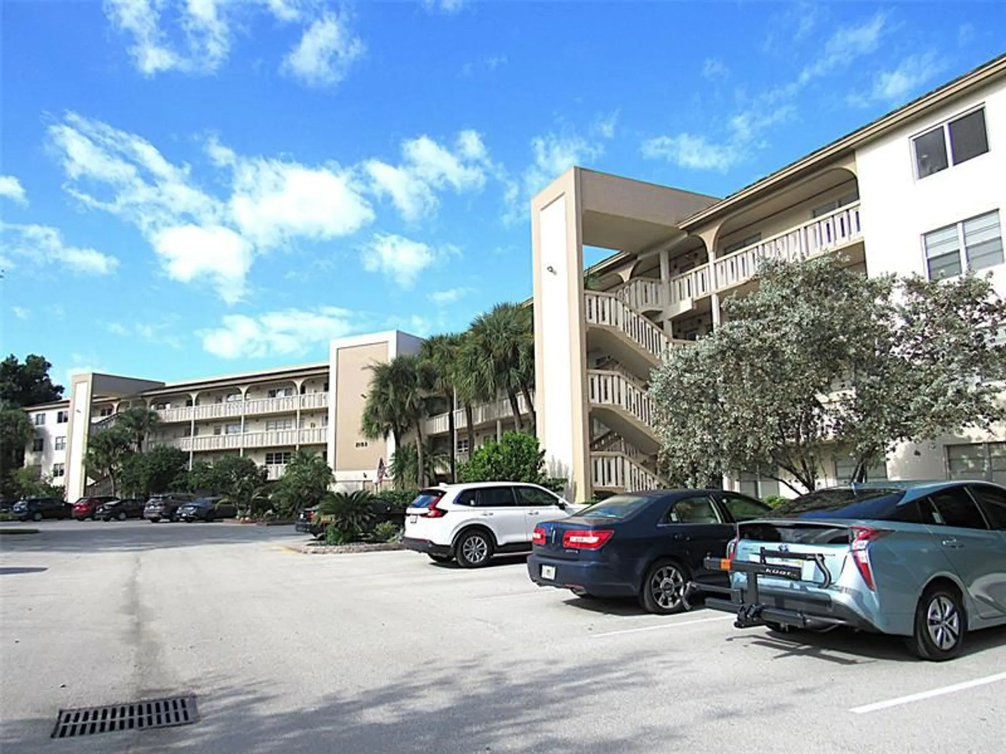 Property Slideshow image 31 of 55 | 2103 lucaya bnd j2, Coconut Creek, FL, 33066