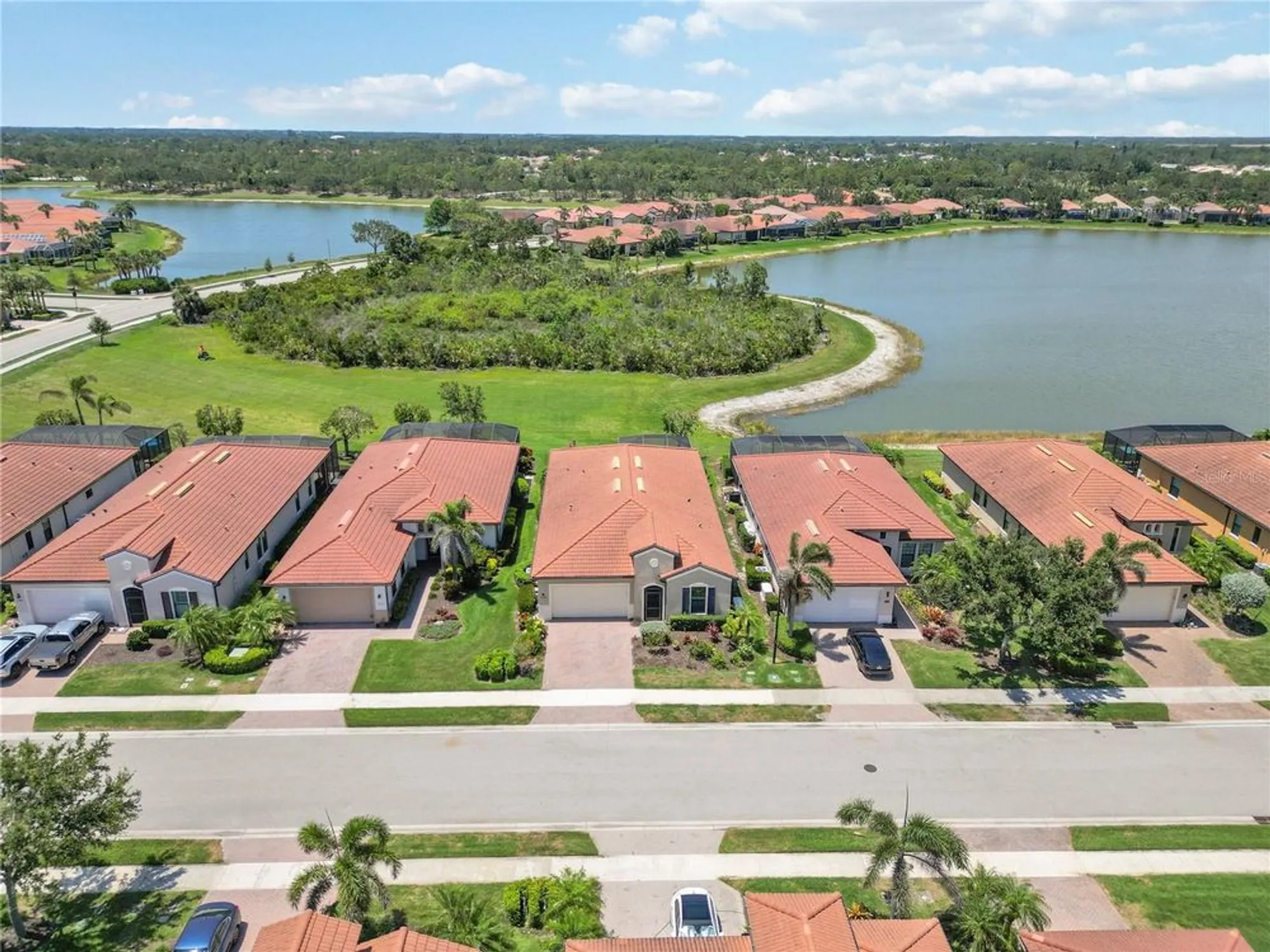 Property Slideshow image 45 of 75 | 10618 corkwood ct, Venice, FL, 34293