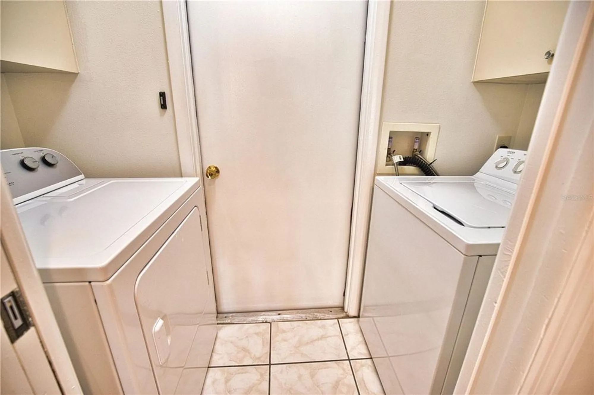 Property Slideshow image 17 of 45 | 7171 wood creek dr 5, Sarasota, FL, 34231