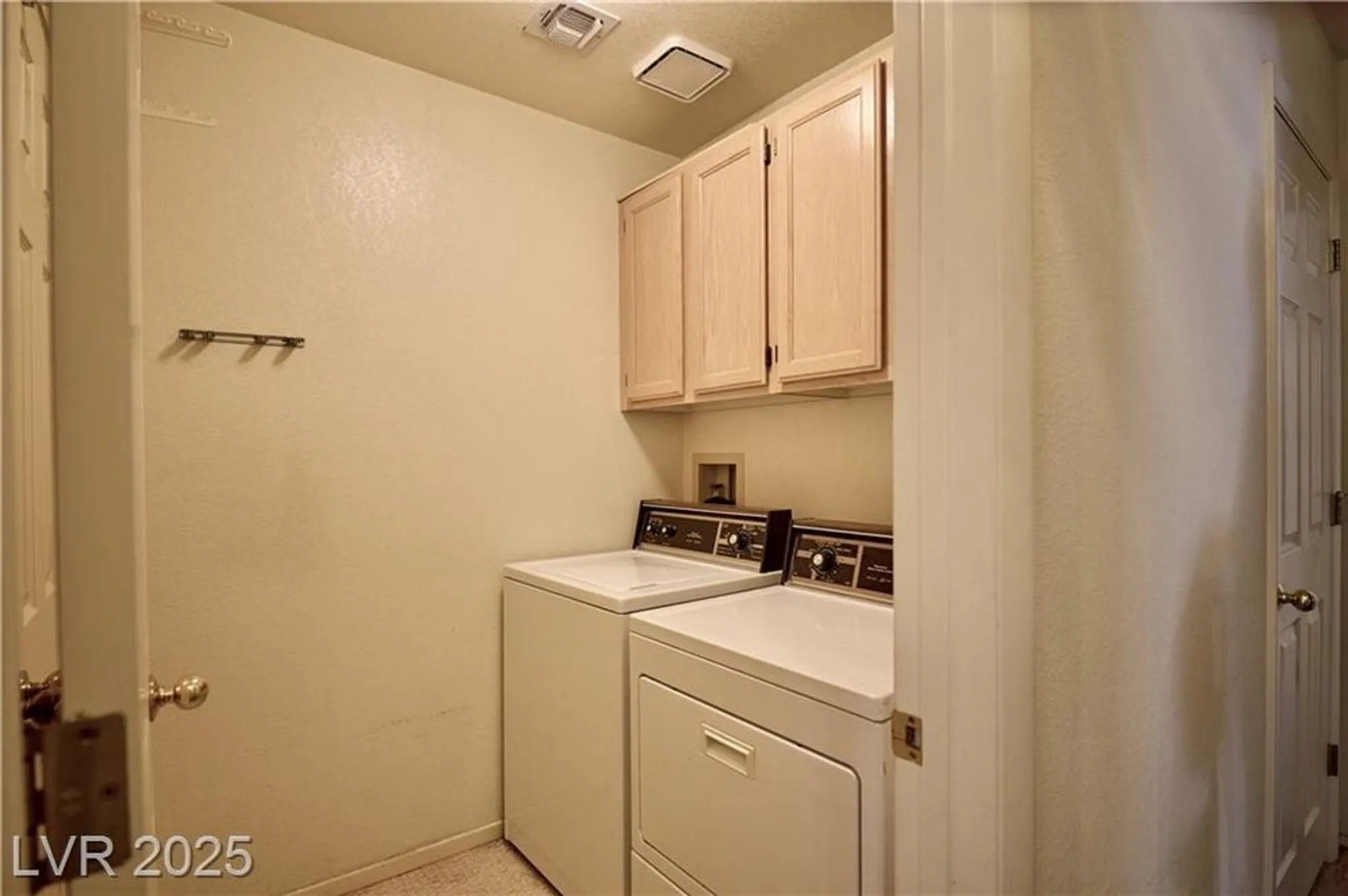 Property Slideshow image 11 of 17 | 2851 s valley view blvd 1199, Las Vegas, NV, 89102