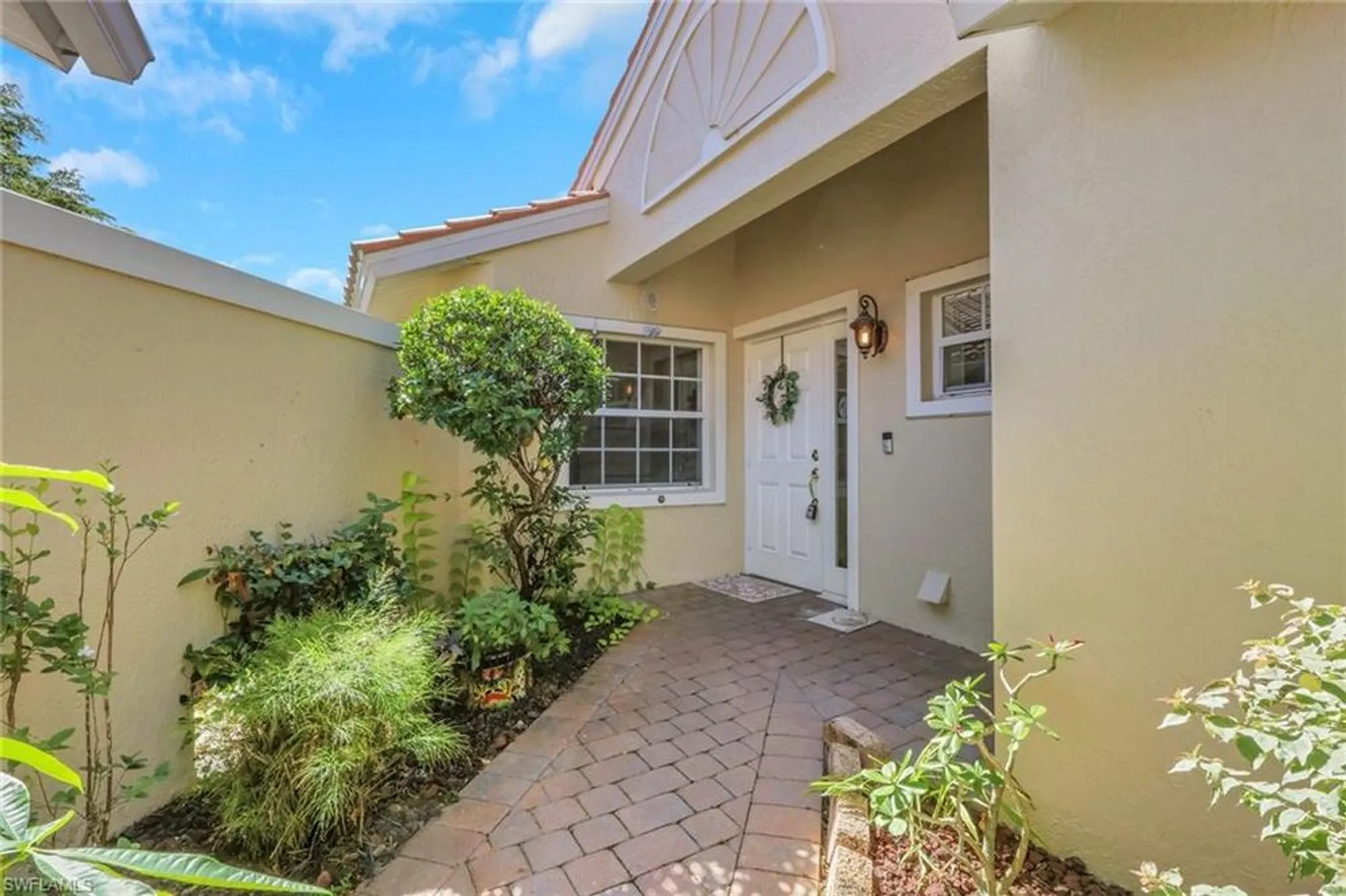 Property Slideshow image 4 of 49 | 8896 cascades isle blvd, Estero, FL, 33928