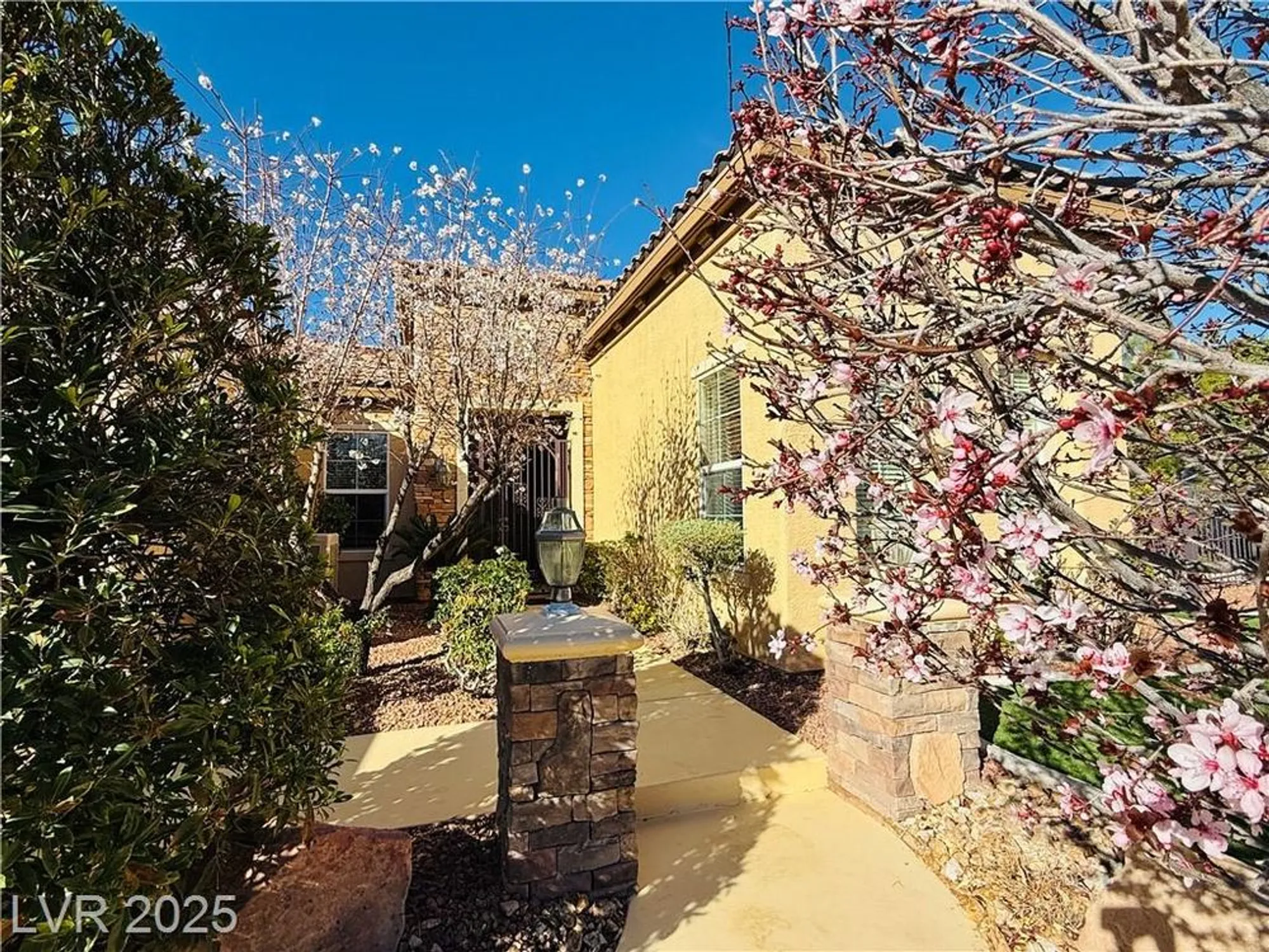 Property Slideshow image 5 of 68 | 2357 wisconsin dells dr, Henderson, NV, 89044