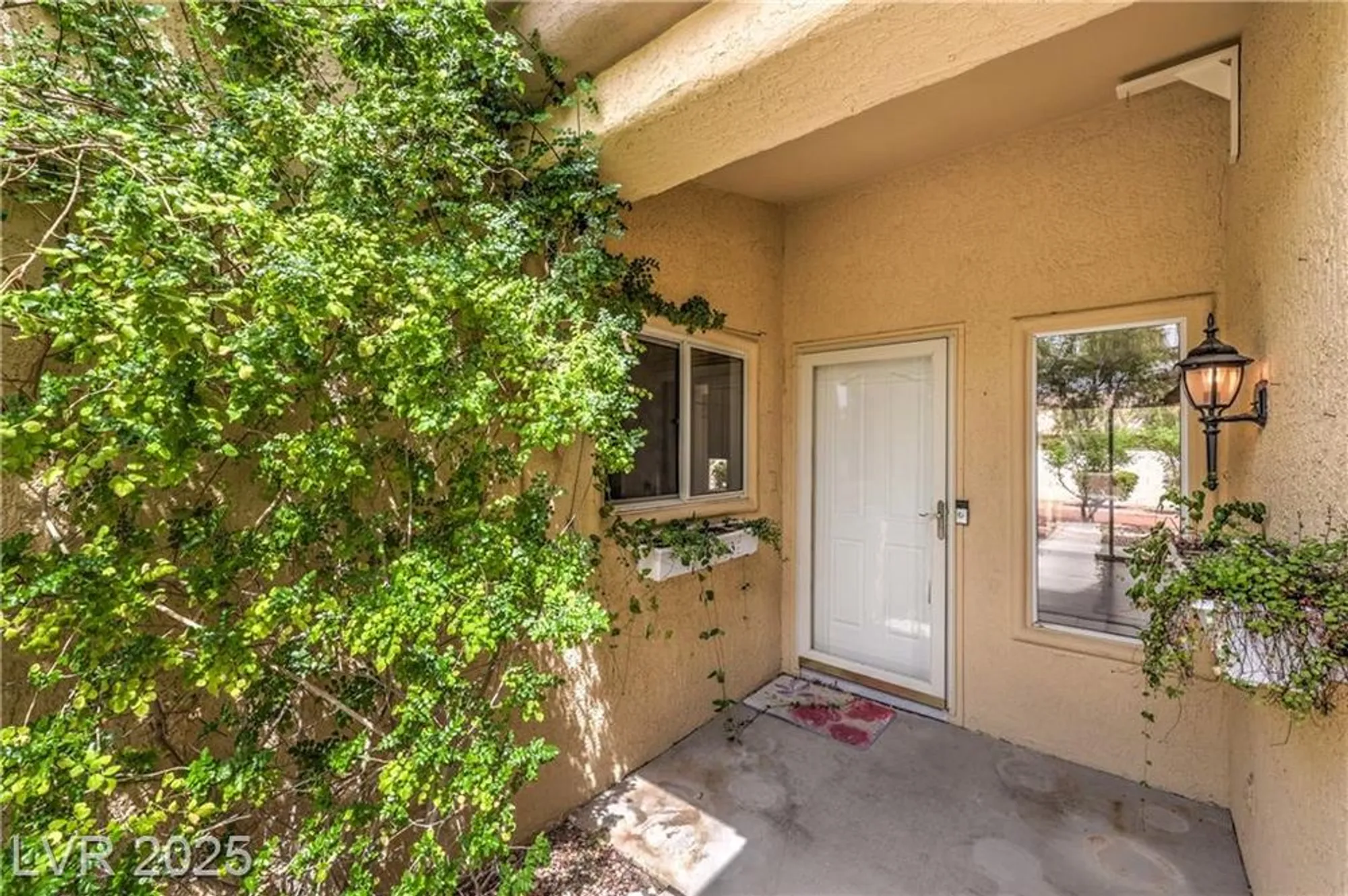 Property Slideshow image 2 of 39 | 9948 bundella dr, Las Vegas, NV, 89134