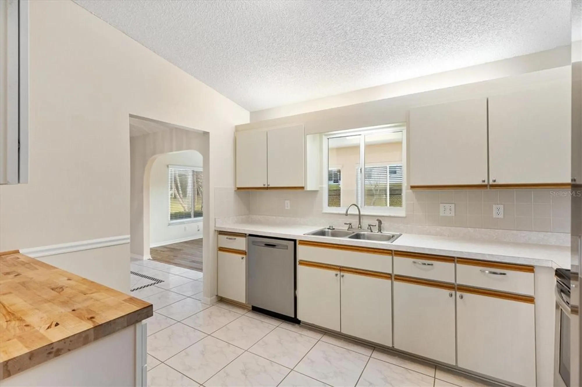 Property Slideshow image 13 of 45 | 10767 se 174th loop, Summerfield, FL, 34491
