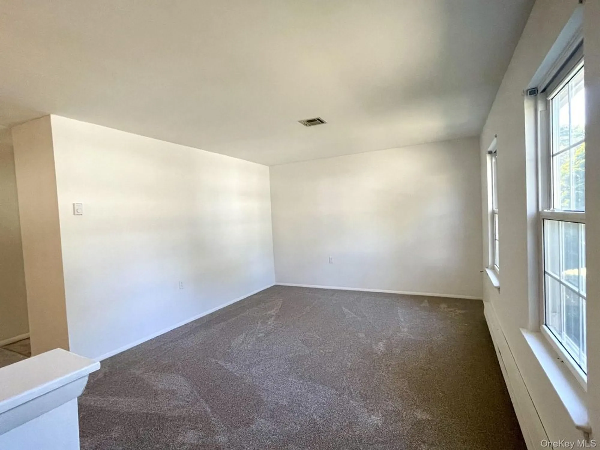 Property Slideshow image 12 of 18 | 323 brownfield dr, Ridge, NY, 11961