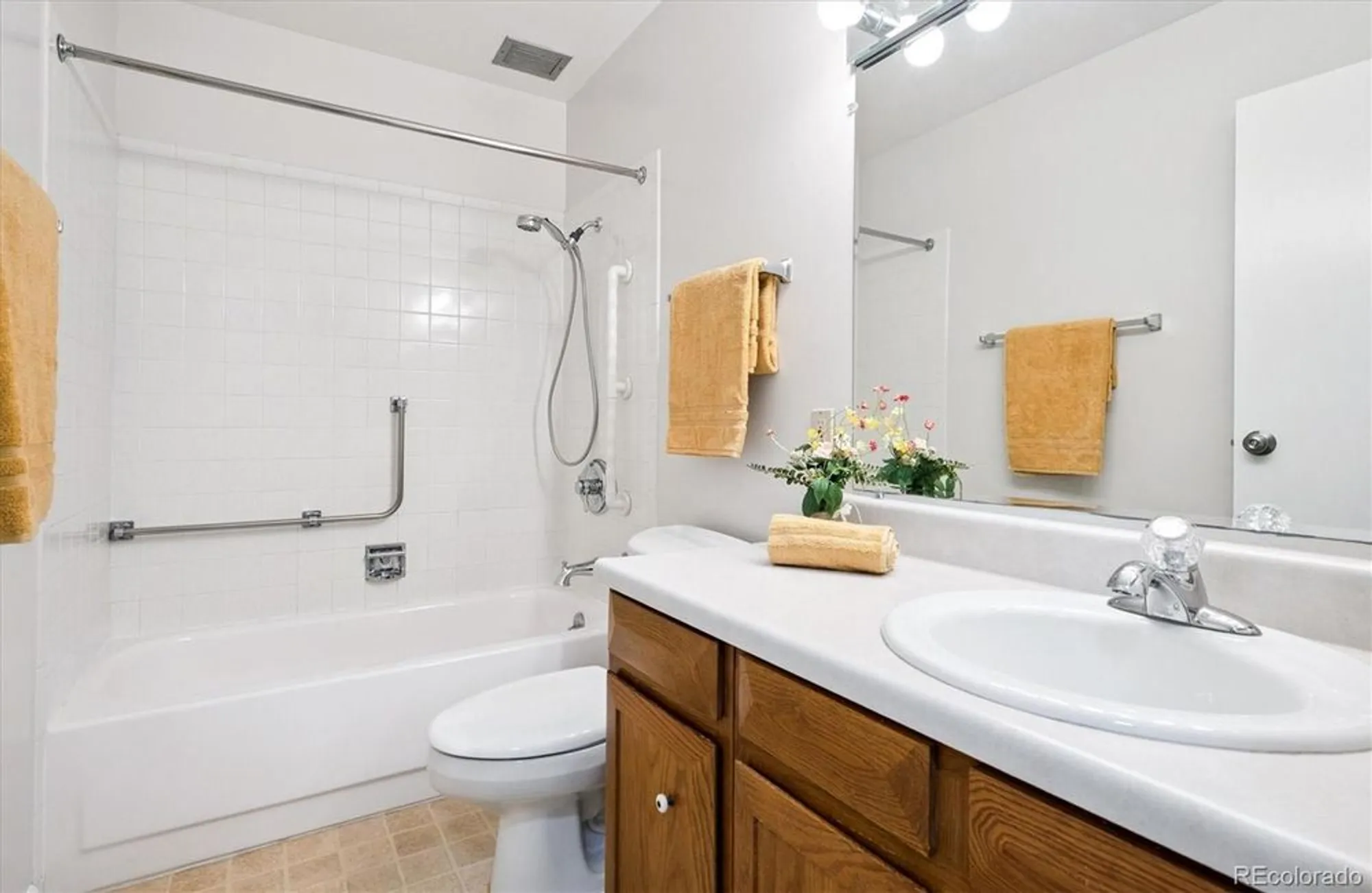 Property Slideshow image 20 of 37 | 13606 e bates ave apt 410, Aurora, CO, 80014