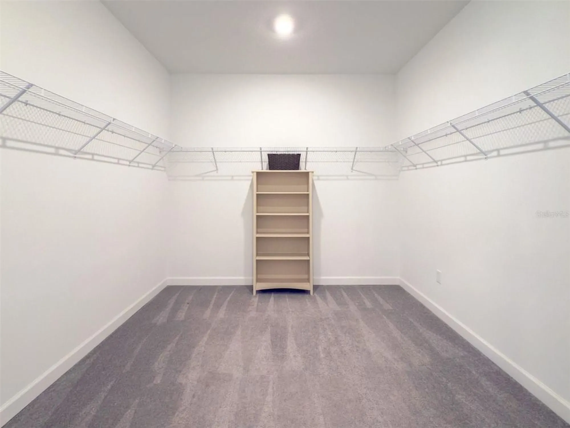 Property Slideshow image 27 of 80 | 5329 windy grove dr, Wimauma, FL, 33598