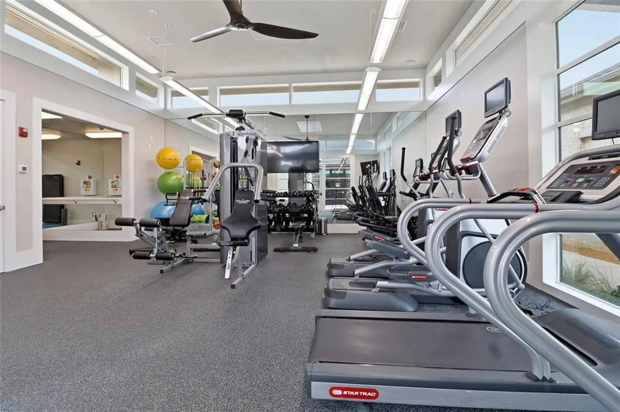 Property Slideshow image 26 of 32 | 651 n watters rd apt 8202, Allen, TX, 75013