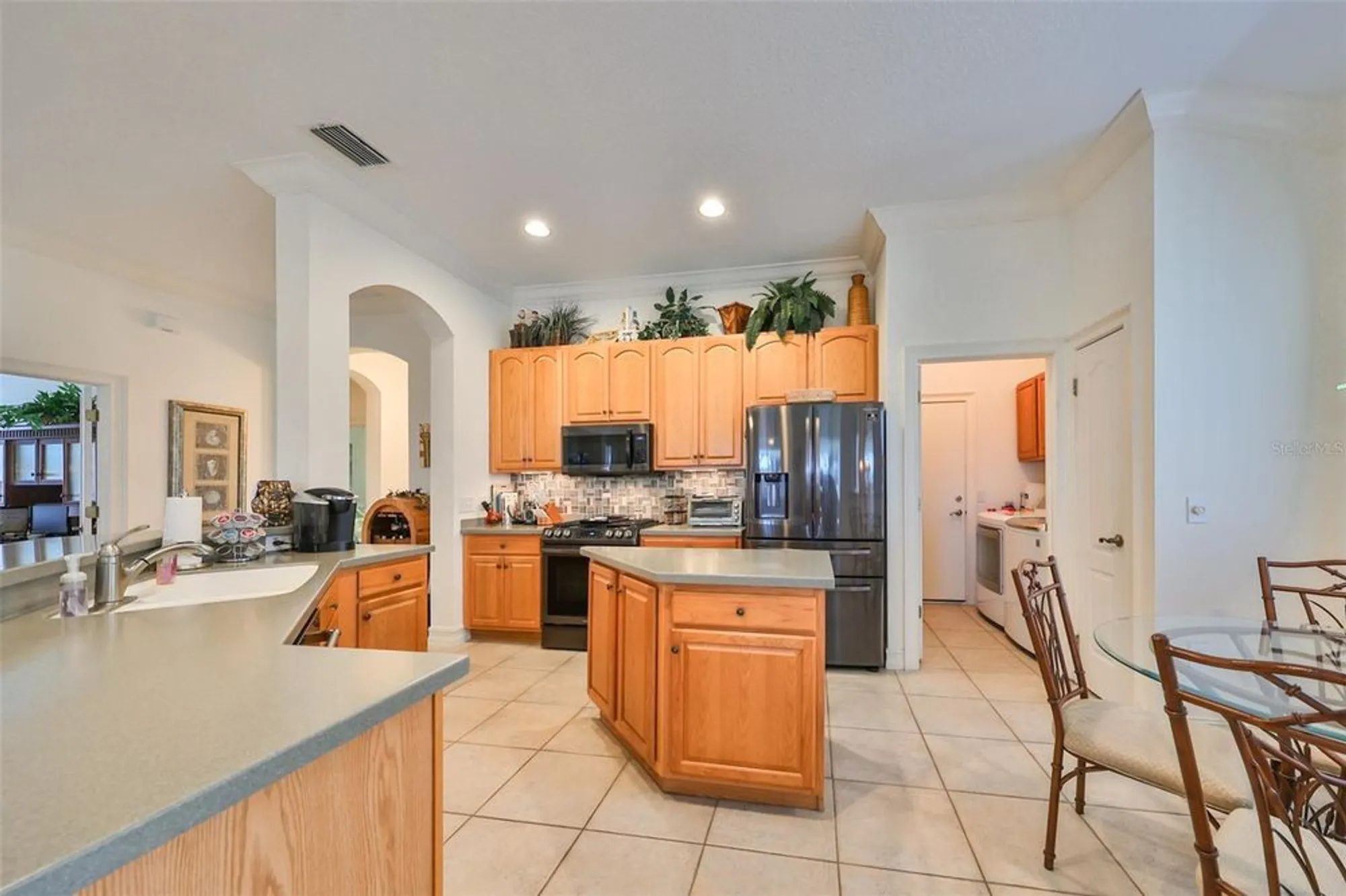 Property Slideshow image 8 of 37 | 1120 emerald dunes dr, Sun City Center, FL, 33573