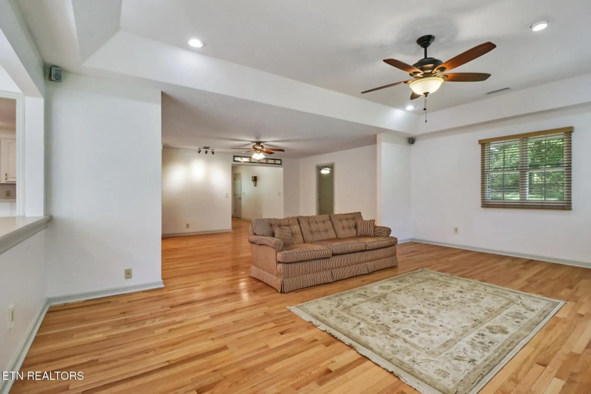 Property Slideshow image 19 of 55 | 11 kingsboro ln, Crossville, TN, 38558