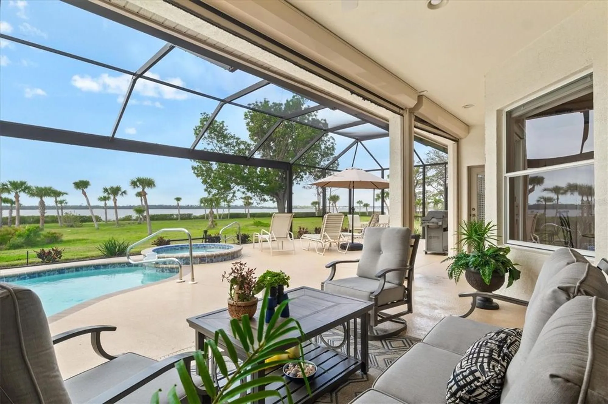 Property Slideshow image 35 of 91 | 14026 royal pointe dr, Port Charlotte, FL, 33953