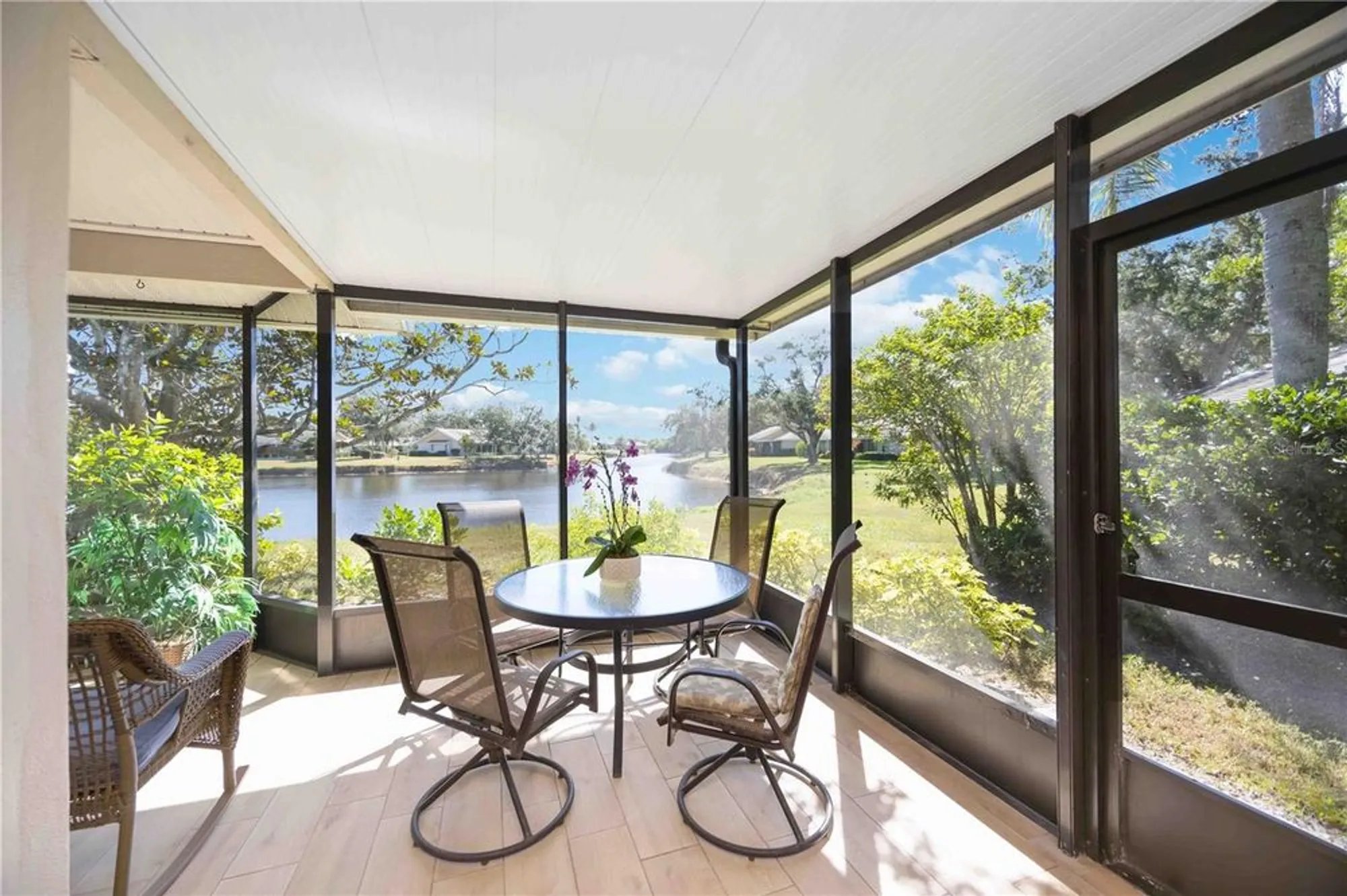 Property Slideshow image 11 of 82 | 214 southampton dr # 327, Venice, FL, 34293