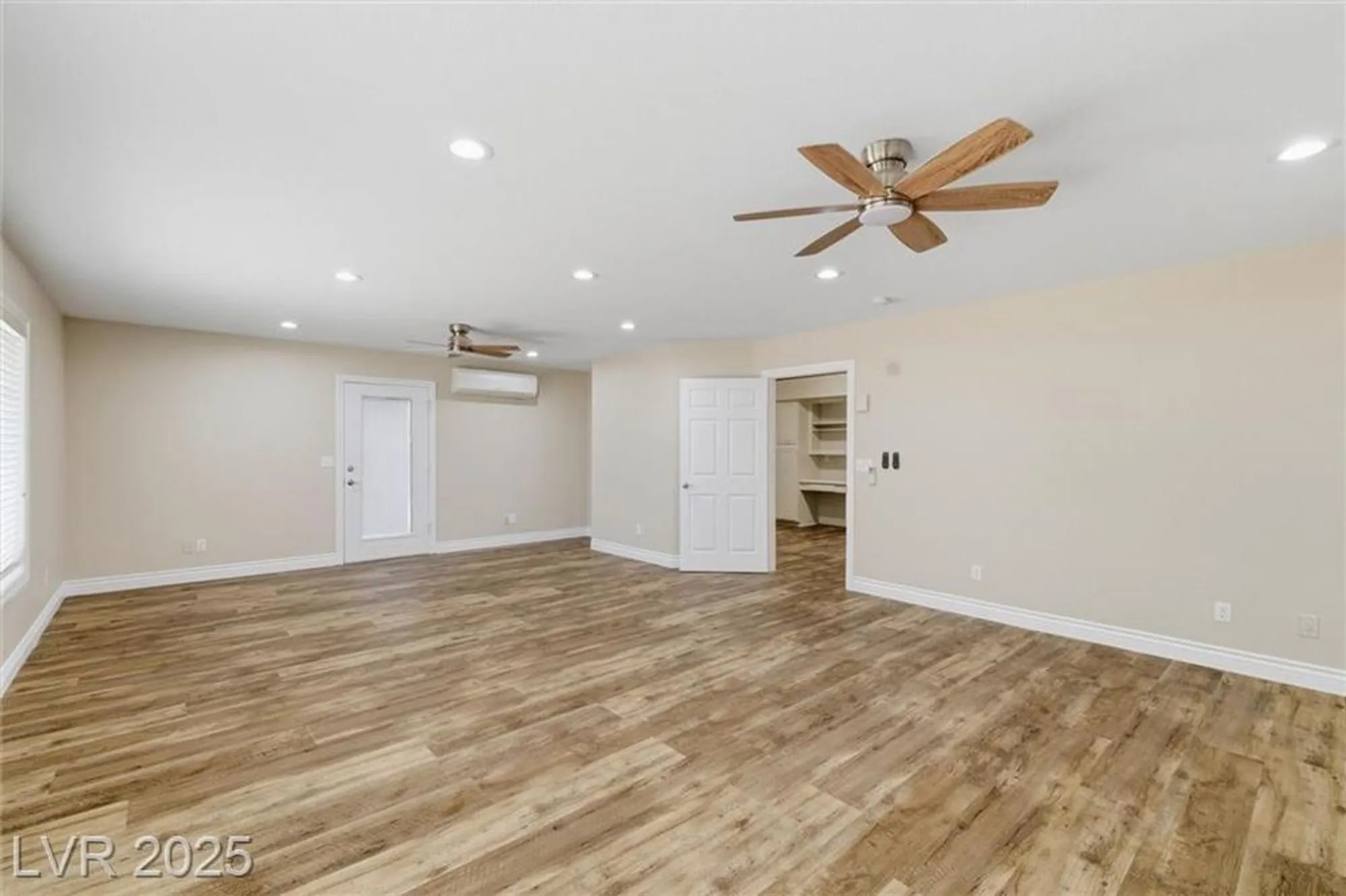 Property Slideshow image 40 of 66 | 3001 merimar dr, Las Vegas, NV, 89134
