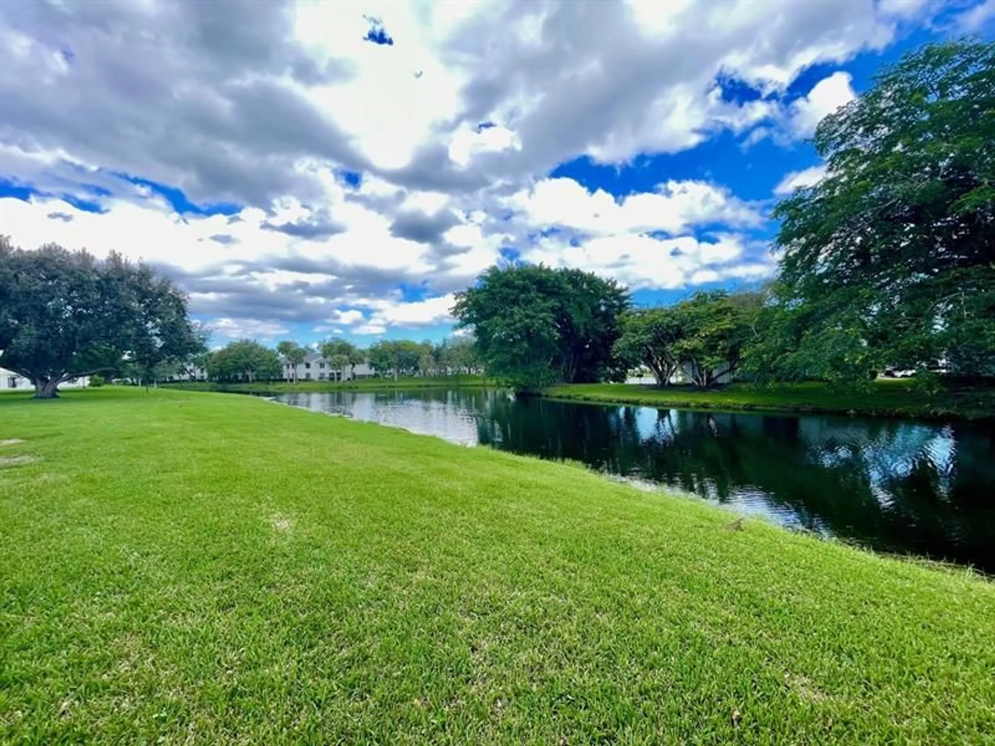 Property Slideshow image 17 of 25 | 1152 nw 83rd ave d66, Plantation, FL, 33322