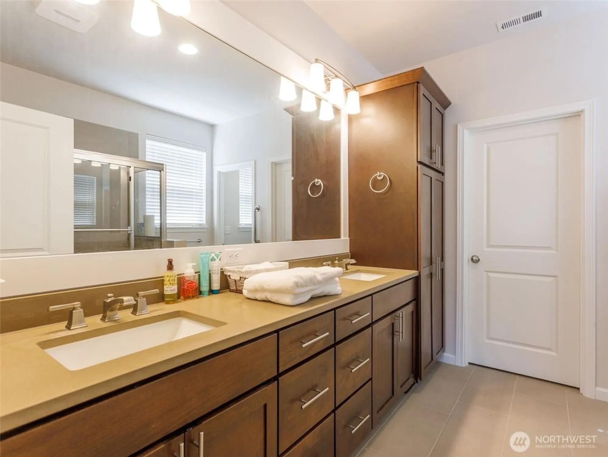 Property Slideshow image 13 of 23 | 3311 colville st, Lacey, WA, 98513