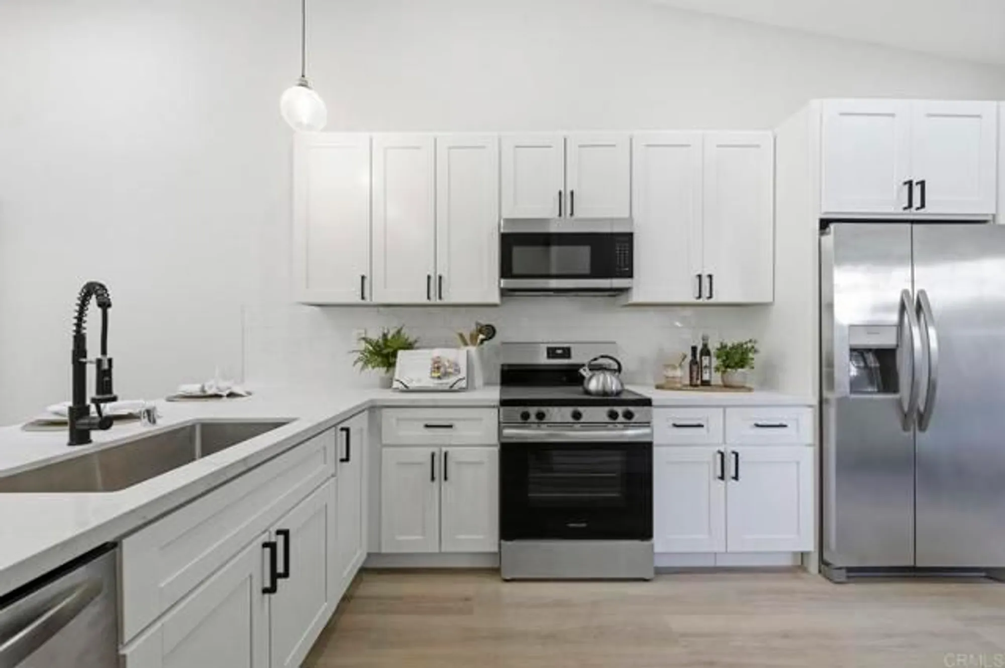 Property Slideshow image 19 of 55 | 18023 avenida alozdra, San Diego, CA, 92128