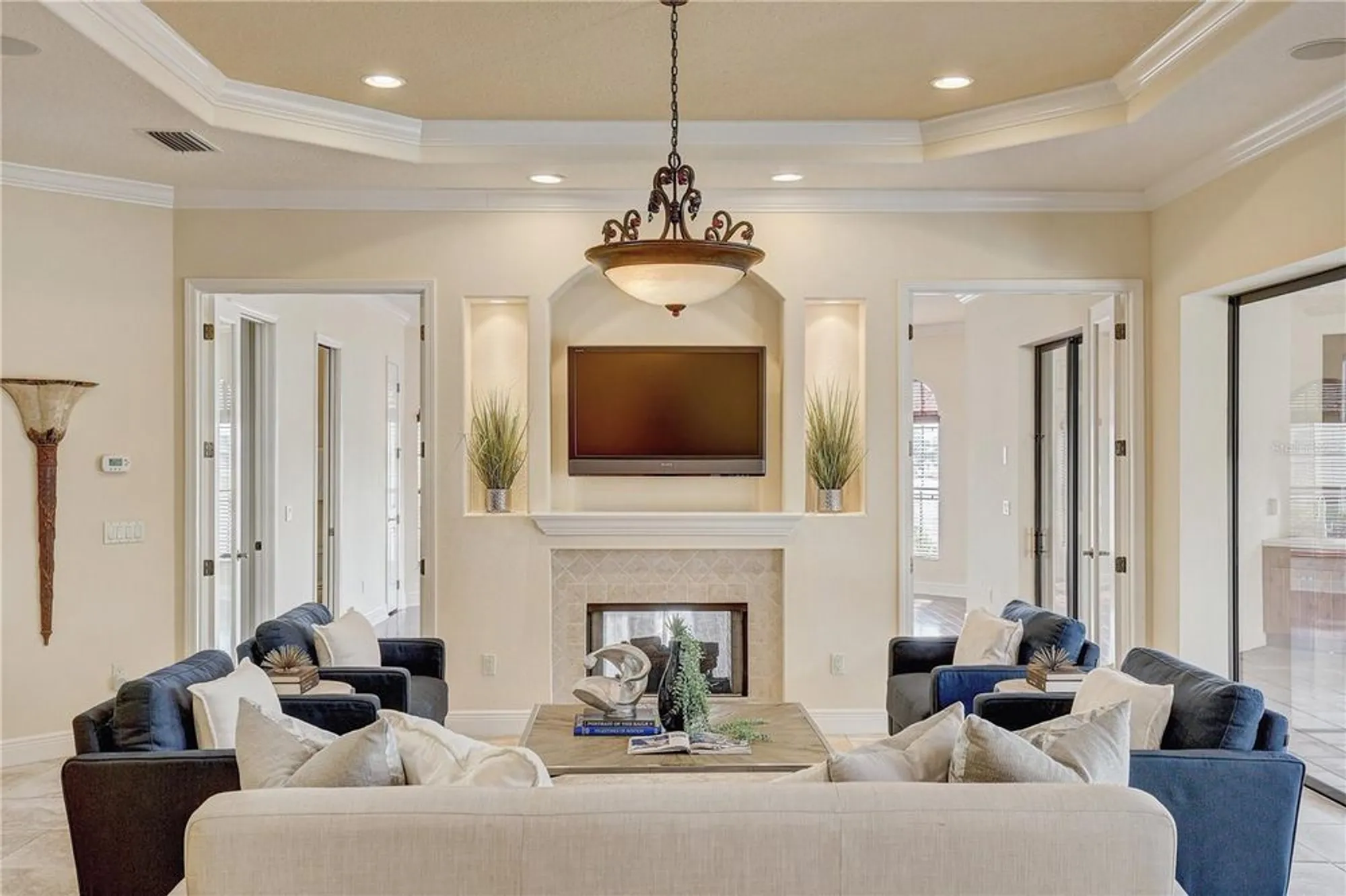 Property Slideshow image 13 of 61 | 5408 tybee island dr, Apollo Beach, FL, 33572