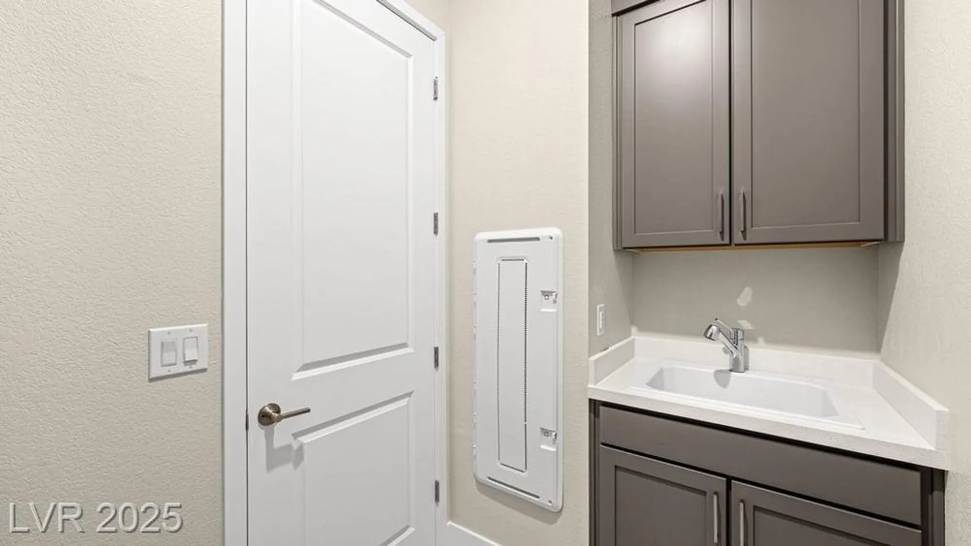 Property Slideshow image 19 of 48 | 237 paraggi bay dr, Henderson, NV, 89011