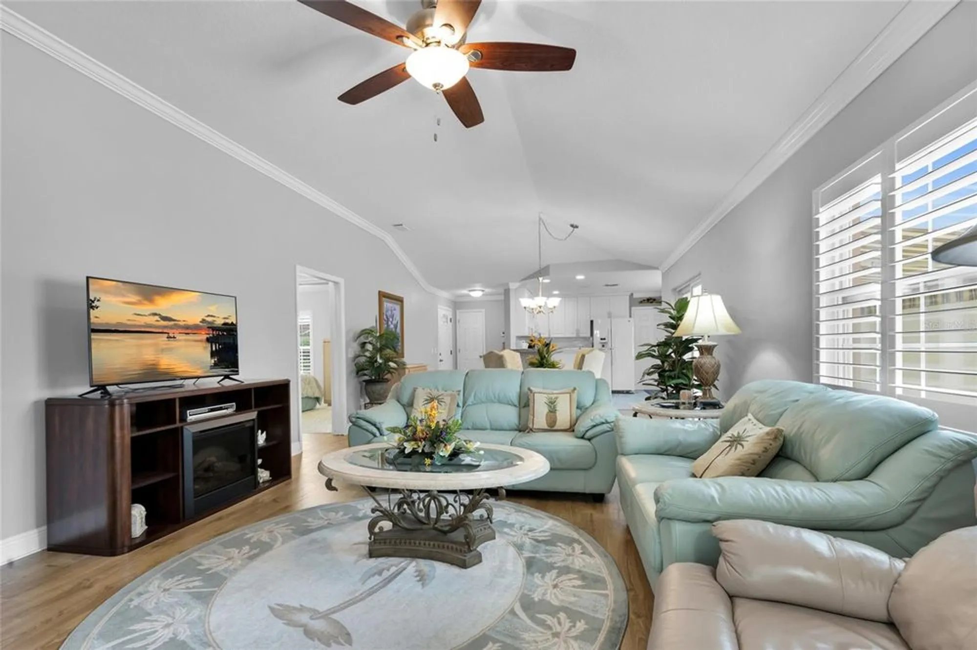 Property Slideshow image 14 of 45 | 916 medira dr, Lady Lake, FL, 32159