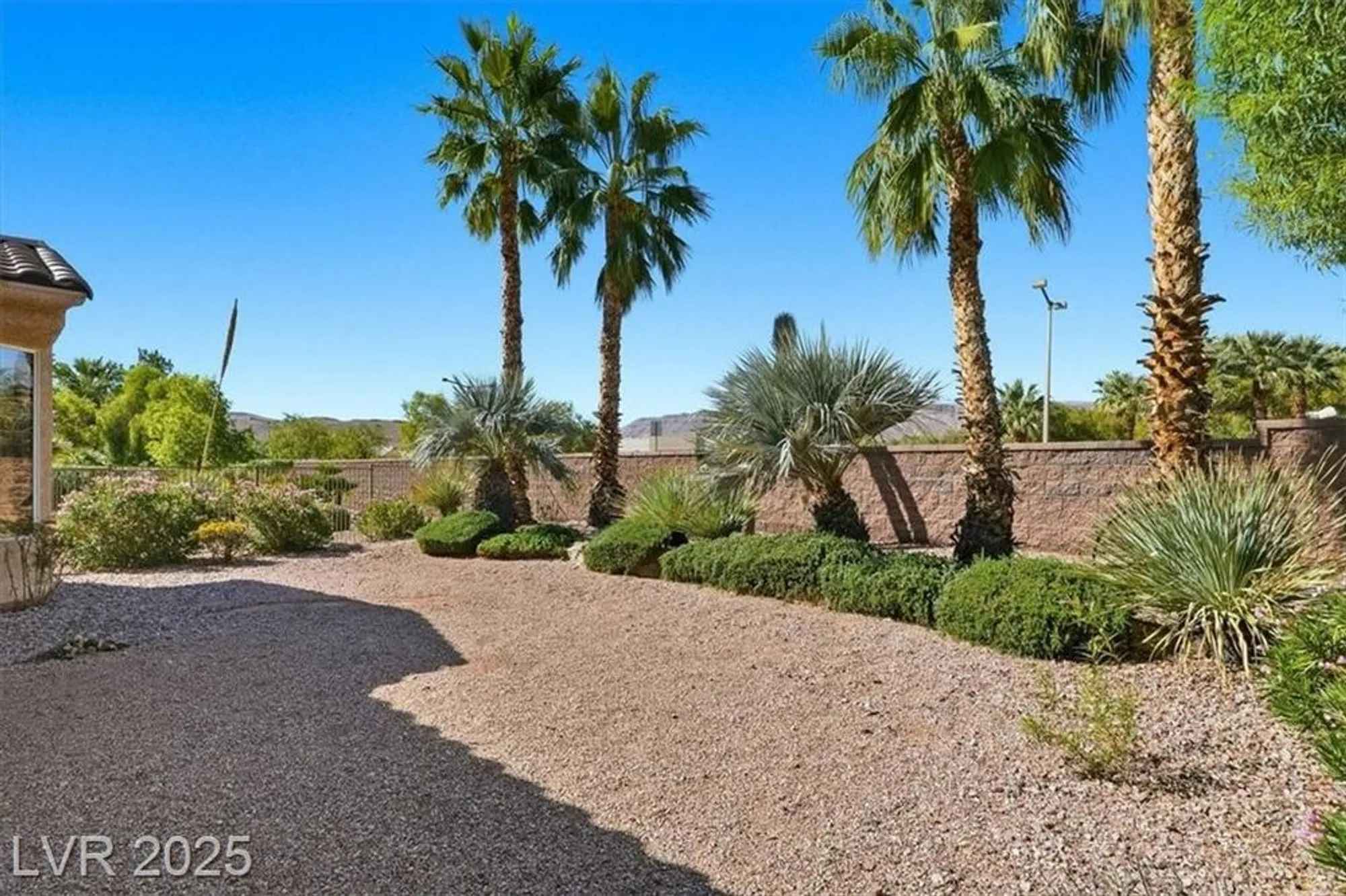 Property Slideshow image 32 of 45 | 4639 denaro dr, Las Vegas, NV, 89135
