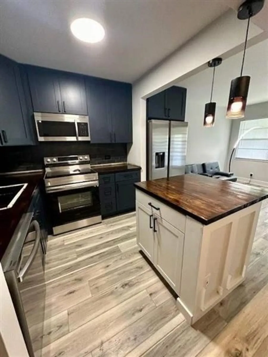 Property Slideshow image 5 of 27 | 115 upminster e # 115, Deerfield Beach, FL, 33442