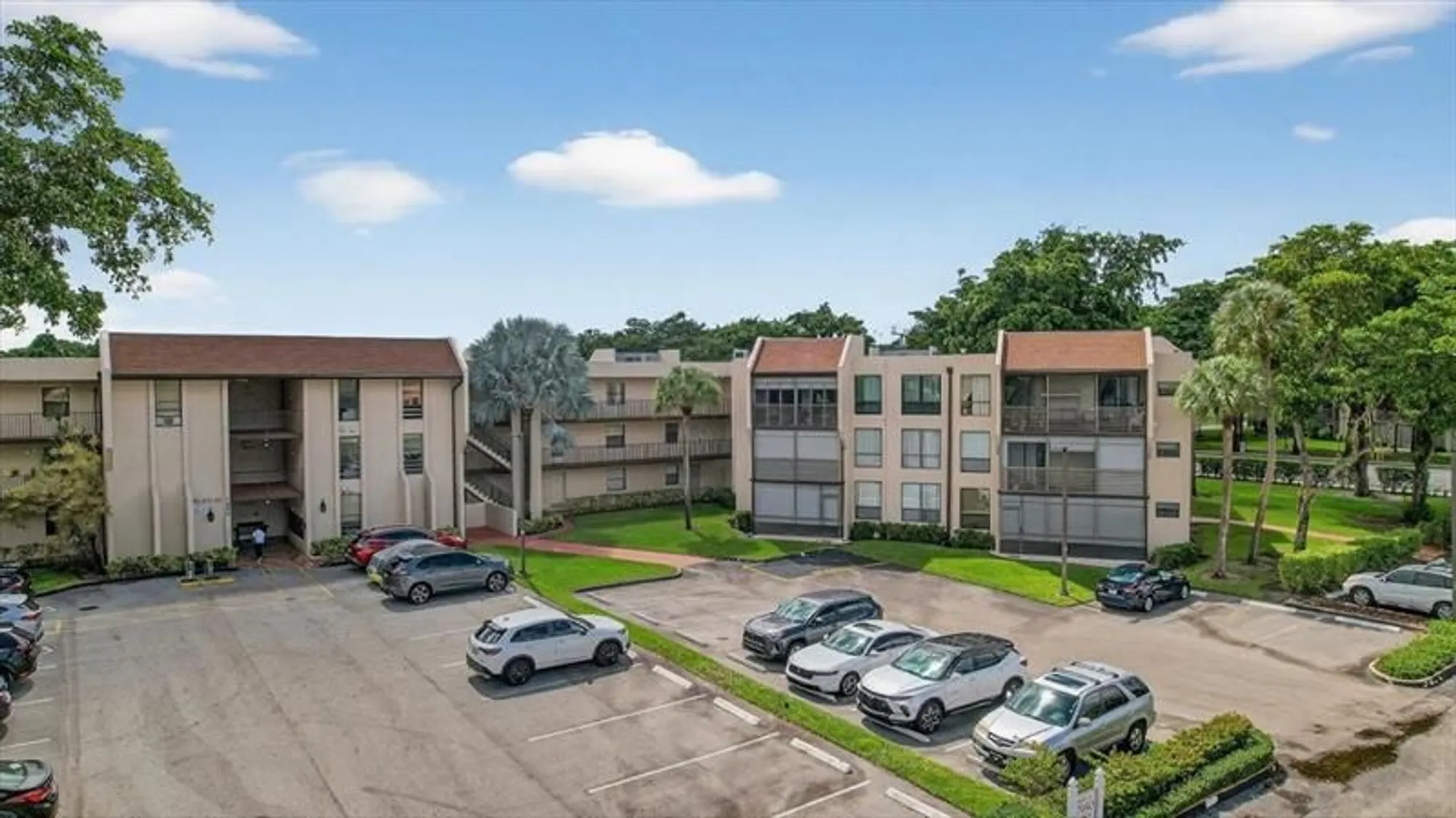 Property Slideshow image 3 of 30 | 7950 w mcnab rd apt 302, Tamarac, FL, 33321