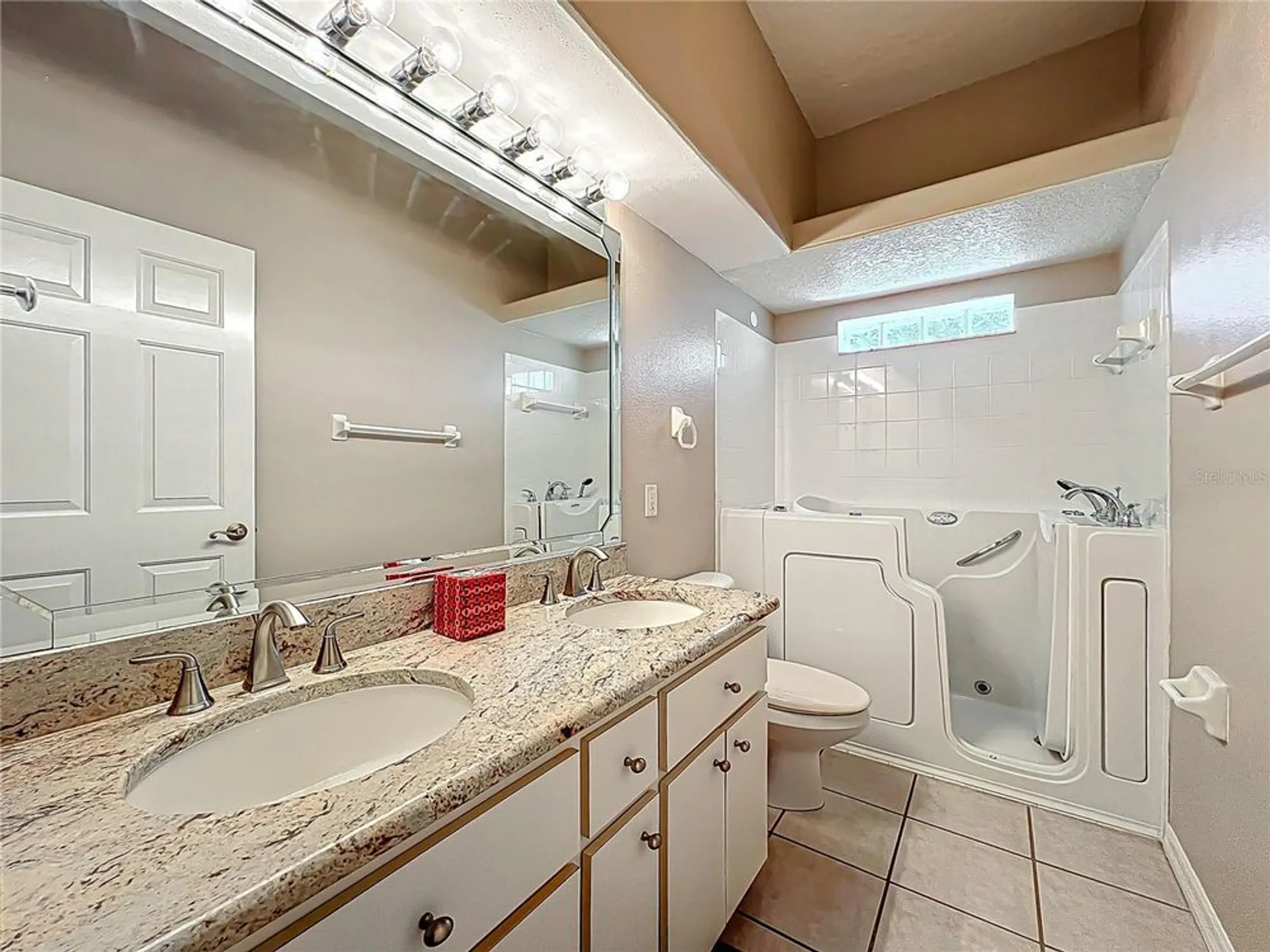 Property Slideshow image 34 of 53 | 21636 king henry ave, Leesburg, FL, 34748