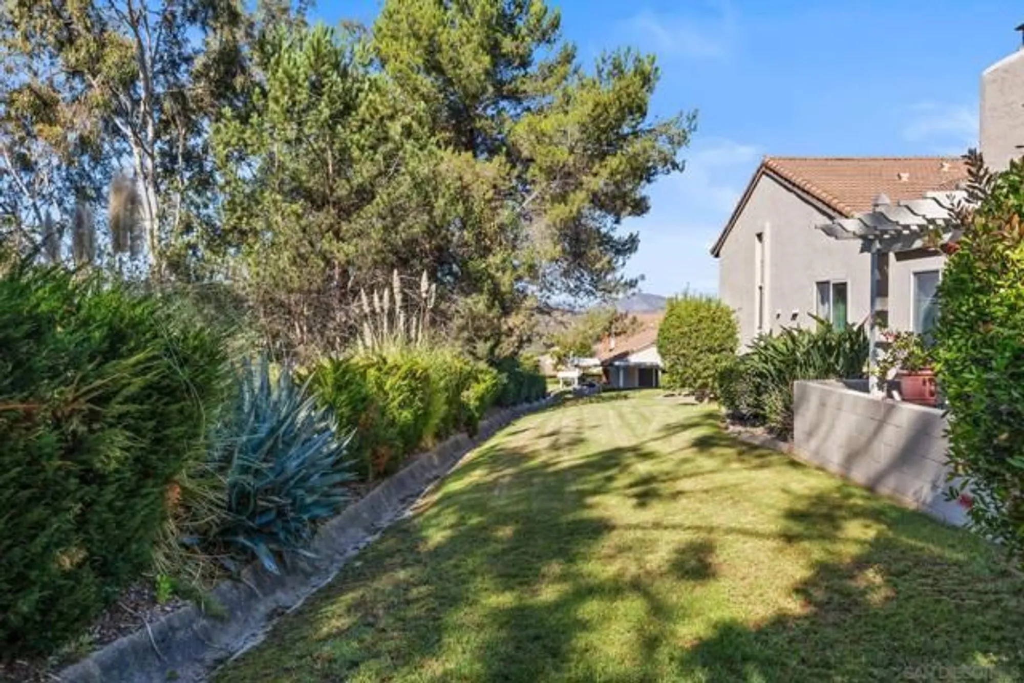 Property Slideshow image 21 of 24 | 17357 plaza maria, San Diego, CA, 92128