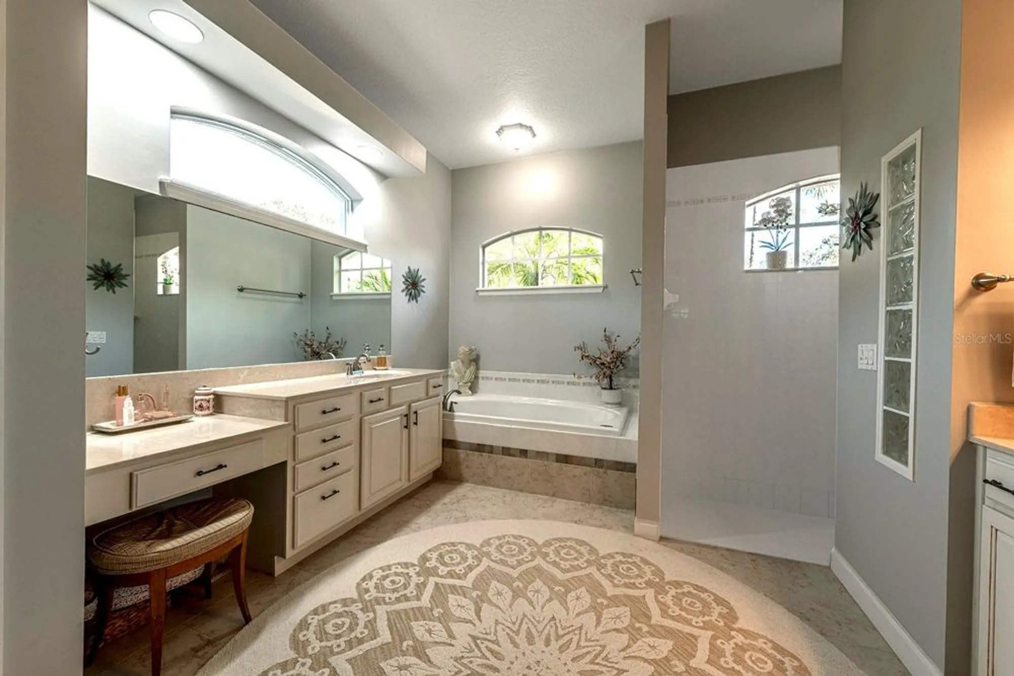 Property Slideshow image 31 of 64 | 5061 greenbriar trl, Mount Dora, FL, 32757