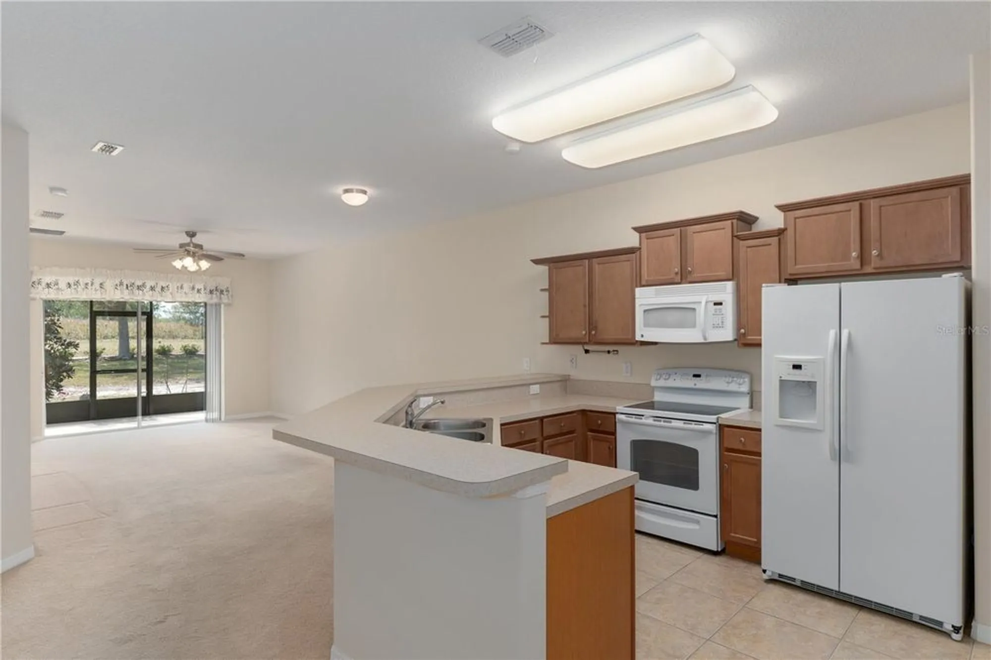 Property Slideshow image 4 of 33 | 3201 sonesta ct b, Clermont, FL, 34711