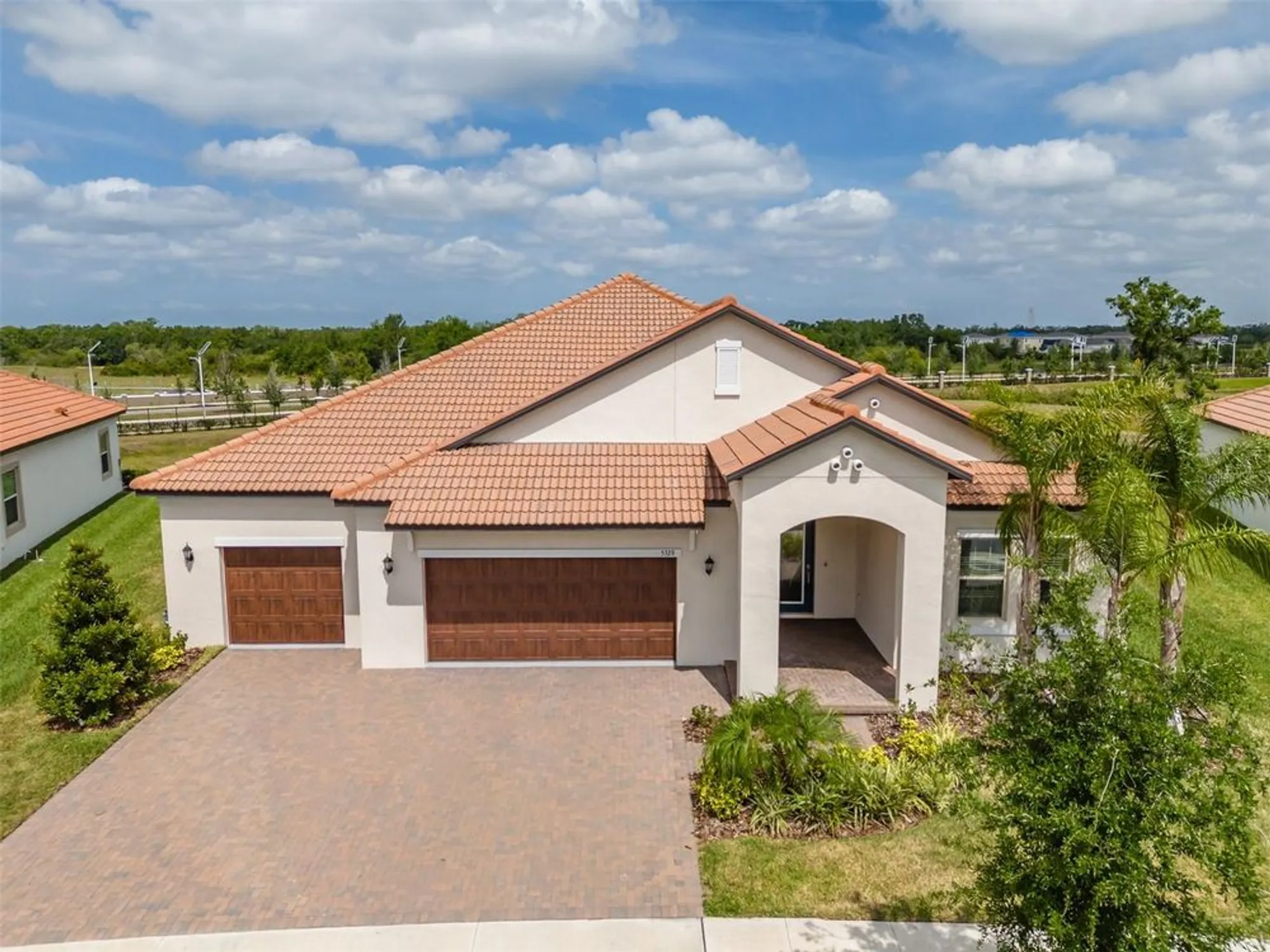 Property Slideshow image 53 of 80 | 5329 windy grove dr, Wimauma, FL, 33598