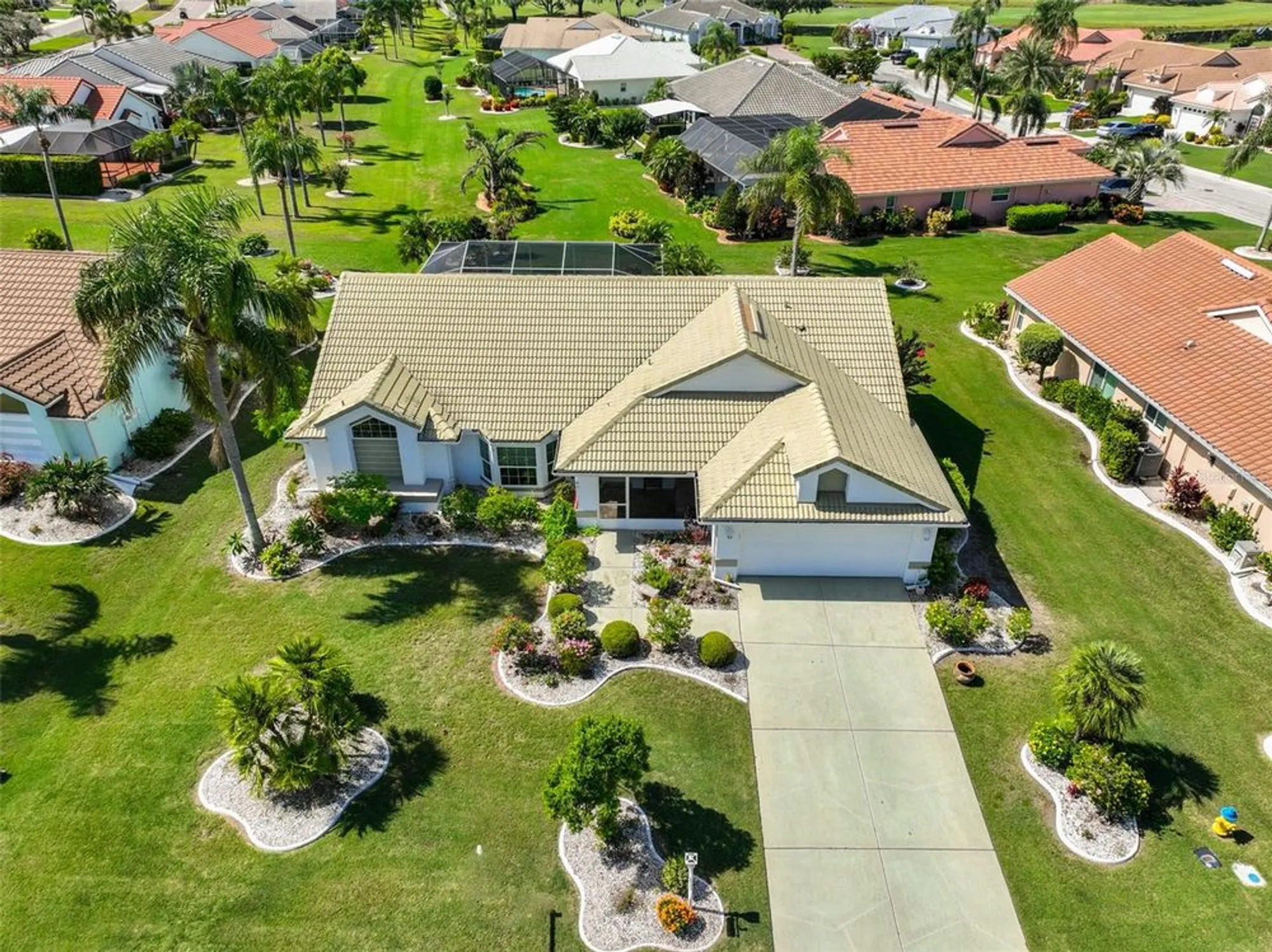 Property Slideshow image 36 of 51 | 2249 new bedford dr, Sun City Center, FL, 33573