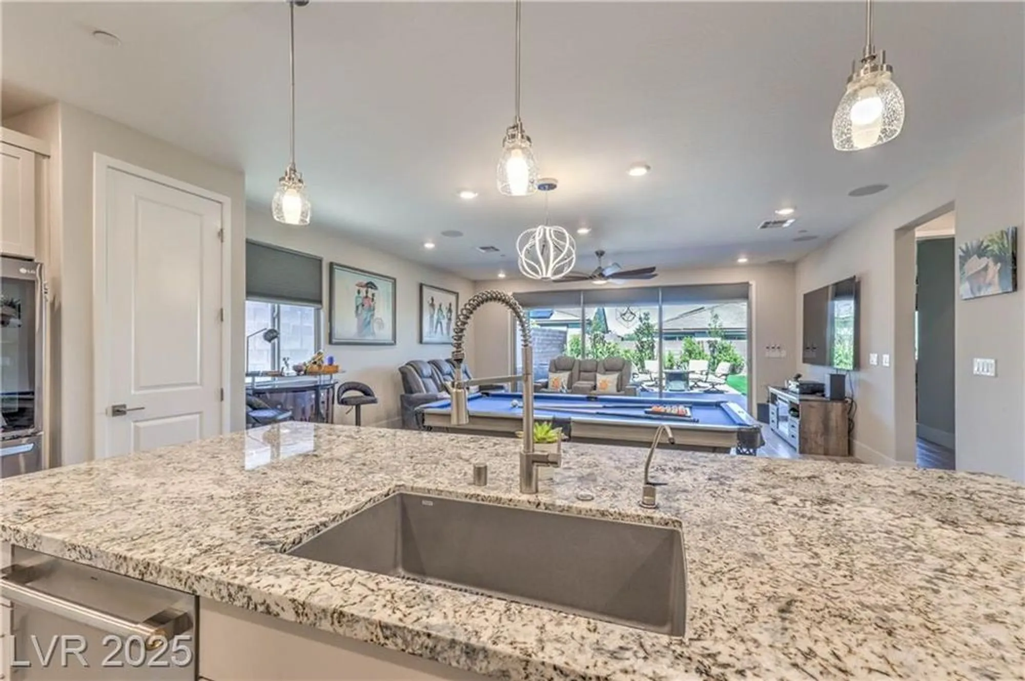 Property Slideshow image 10 of 52 | 9584 sard ln, Las Vegas, NV, 89143