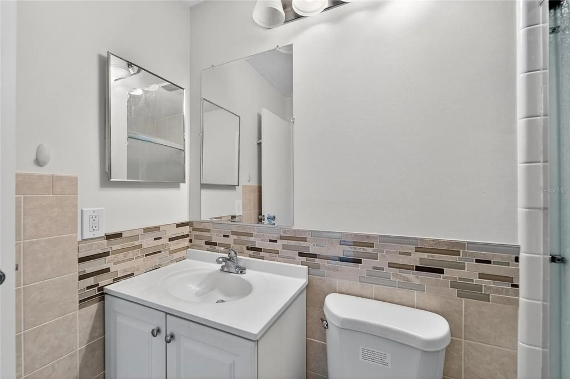 Property Slideshow image 21 of 61 | 1902 andover st apt 203, Sun City Center, FL, 33573