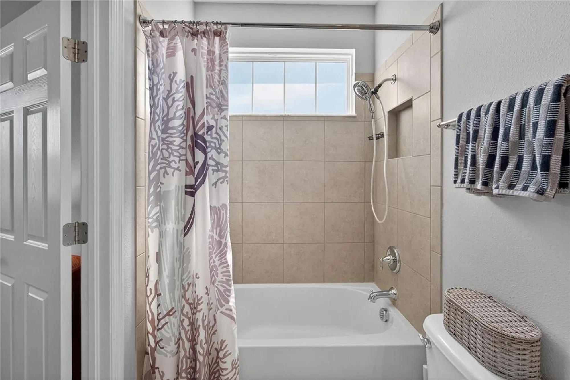 Property Slideshow image 45 of 82 | 5227 admiral pointe dr, Apollo Beach, FL, 33572