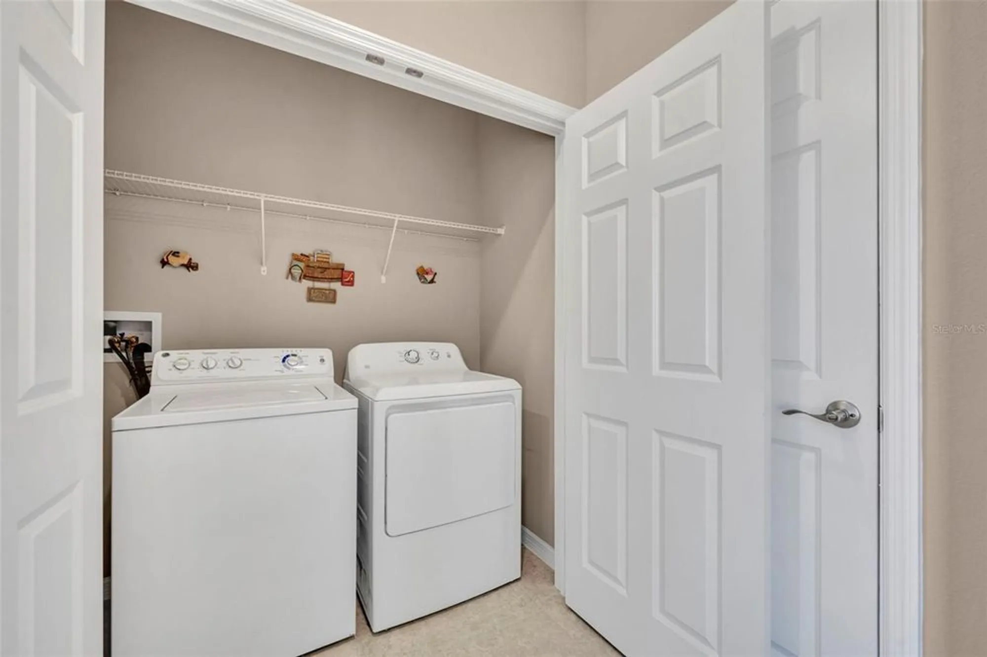 Property Slideshow image 33 of 64 | 397 alcove dr, Groveland, FL, 34736