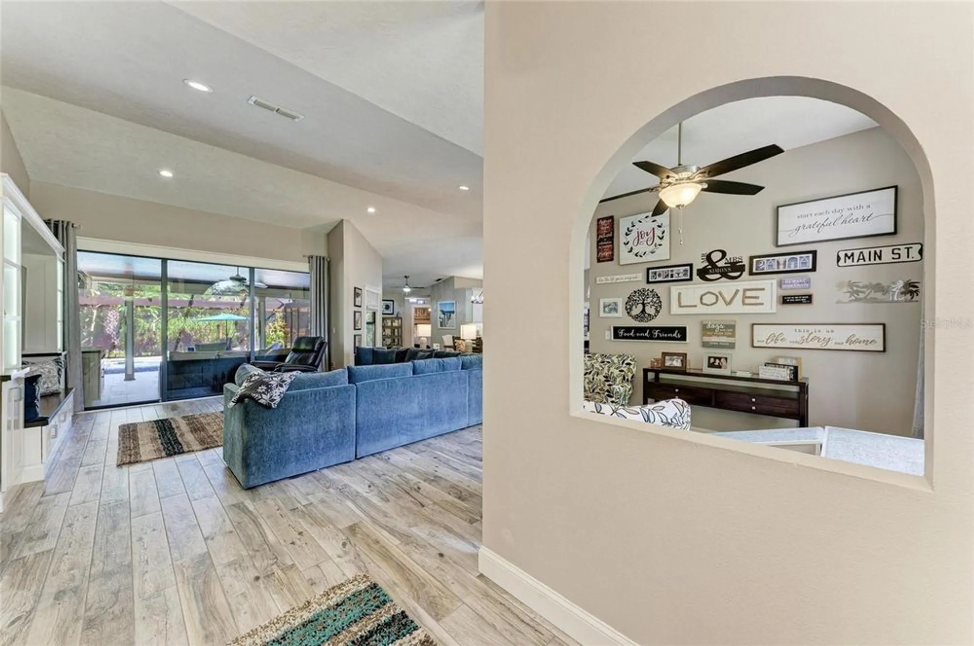 Property Slideshow image 6 of 69 | 8416 palm lakes ct, Sarasota, FL, 34243