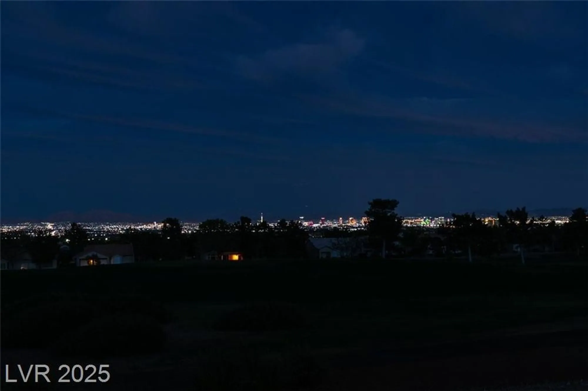 Property Slideshow image 5 of 39 | 2104 hot oak ridge st, Las Vegas, NV, 89134