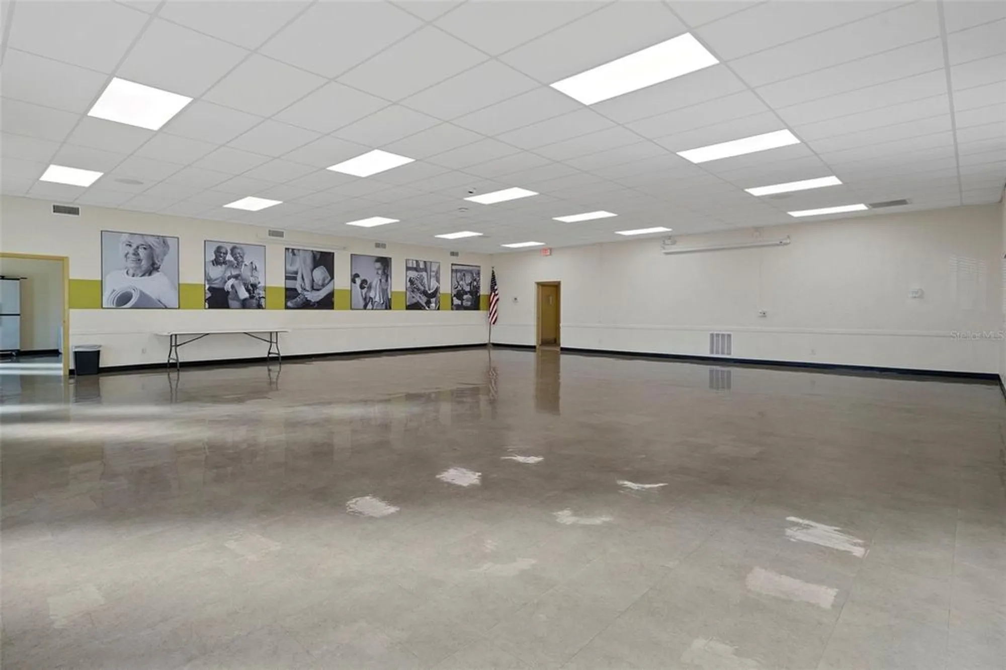 Property Slideshow image 57 of 61 | 2440 world parkway blvd 38, Clearwater, FL, 33763