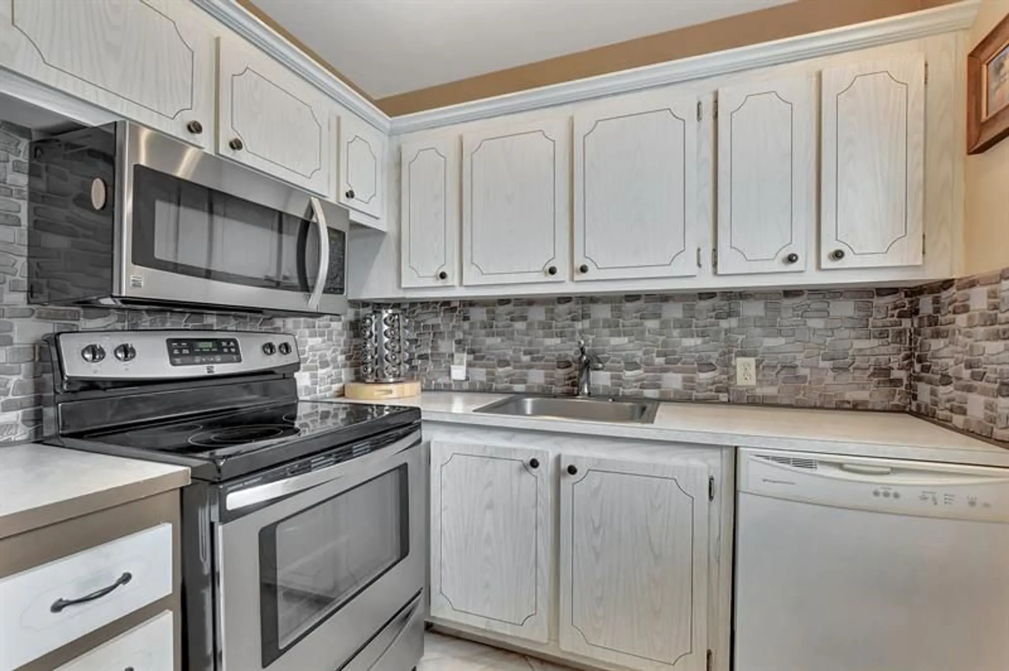 Property Slideshow image 9 of 63 | 248 brighton f, Boca Raton, FL, 33434